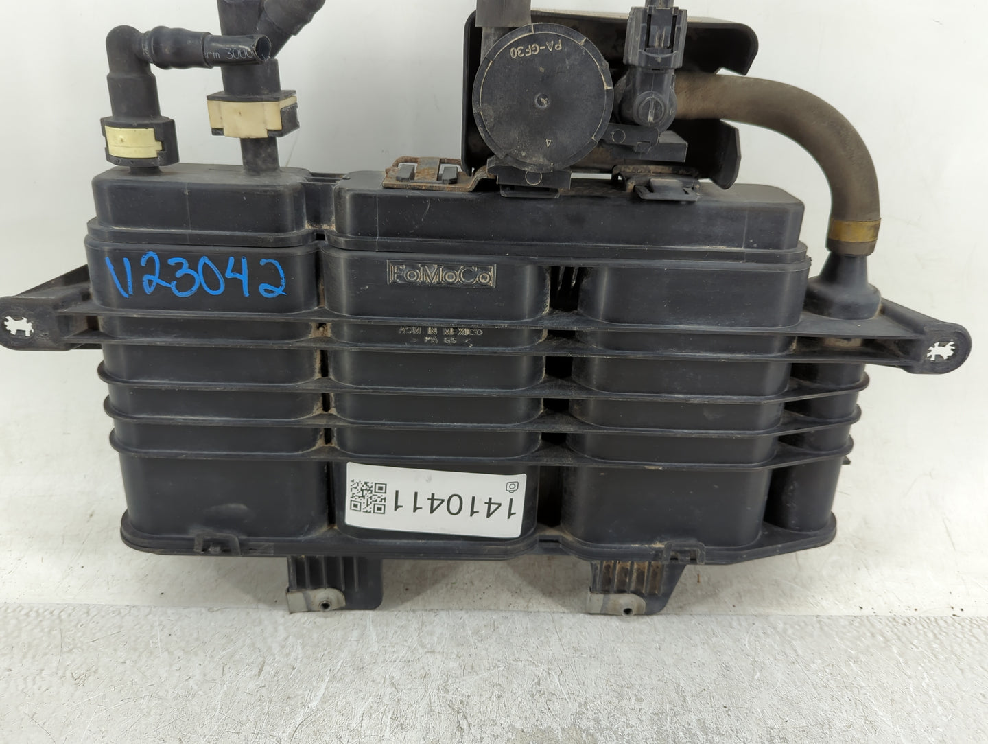 2012 Lincoln Mkz Fuel Vapor Charcoal Canister - Oemusedautoparts1.com