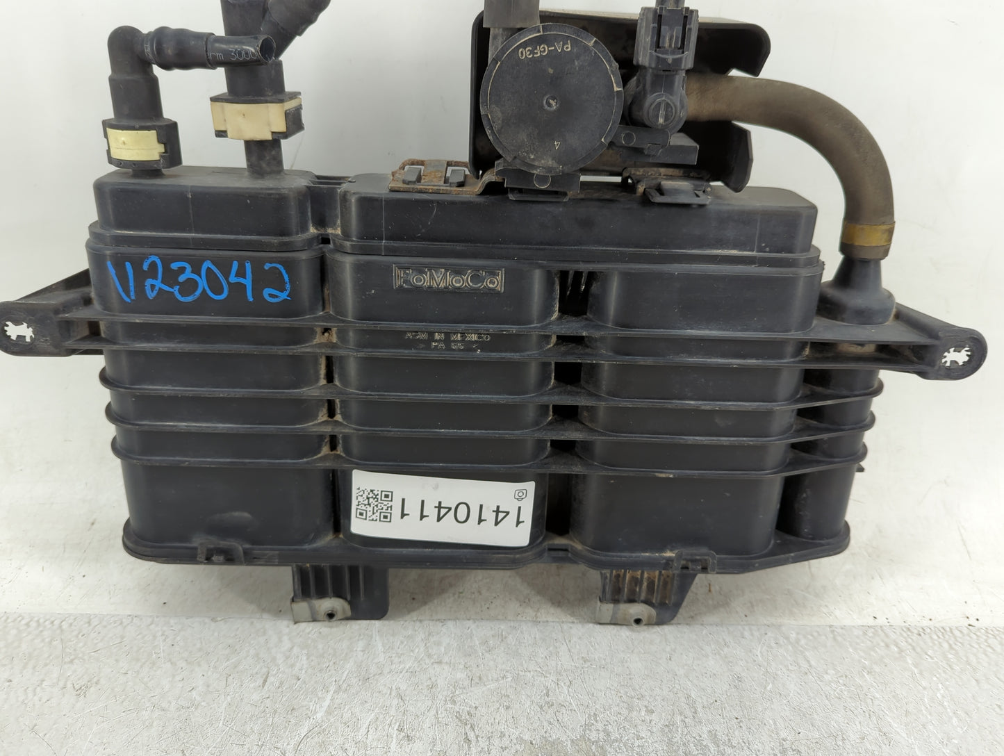 2012 Lincoln Mkz Fuel Vapor Charcoal Canister - Oemusedautoparts1.com