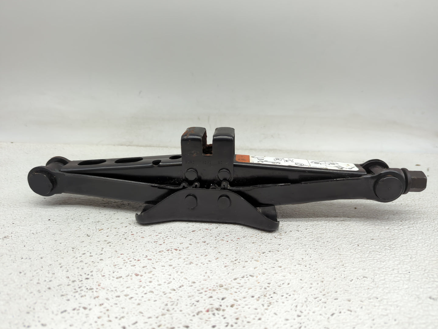 2012 Lincoln Mkz Spare Scissor Car Jack 1415650 - Oemusedautoparts1.com