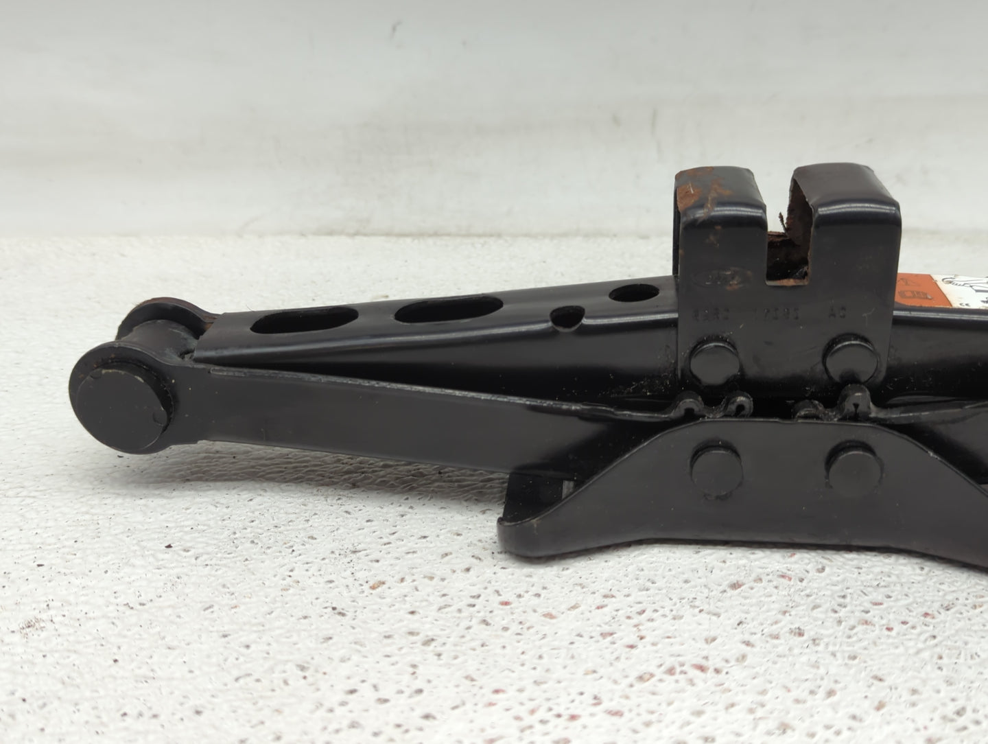 2012 Lincoln Mkz Spare Scissor Car Jack 1415650 - Oemusedautoparts1.com