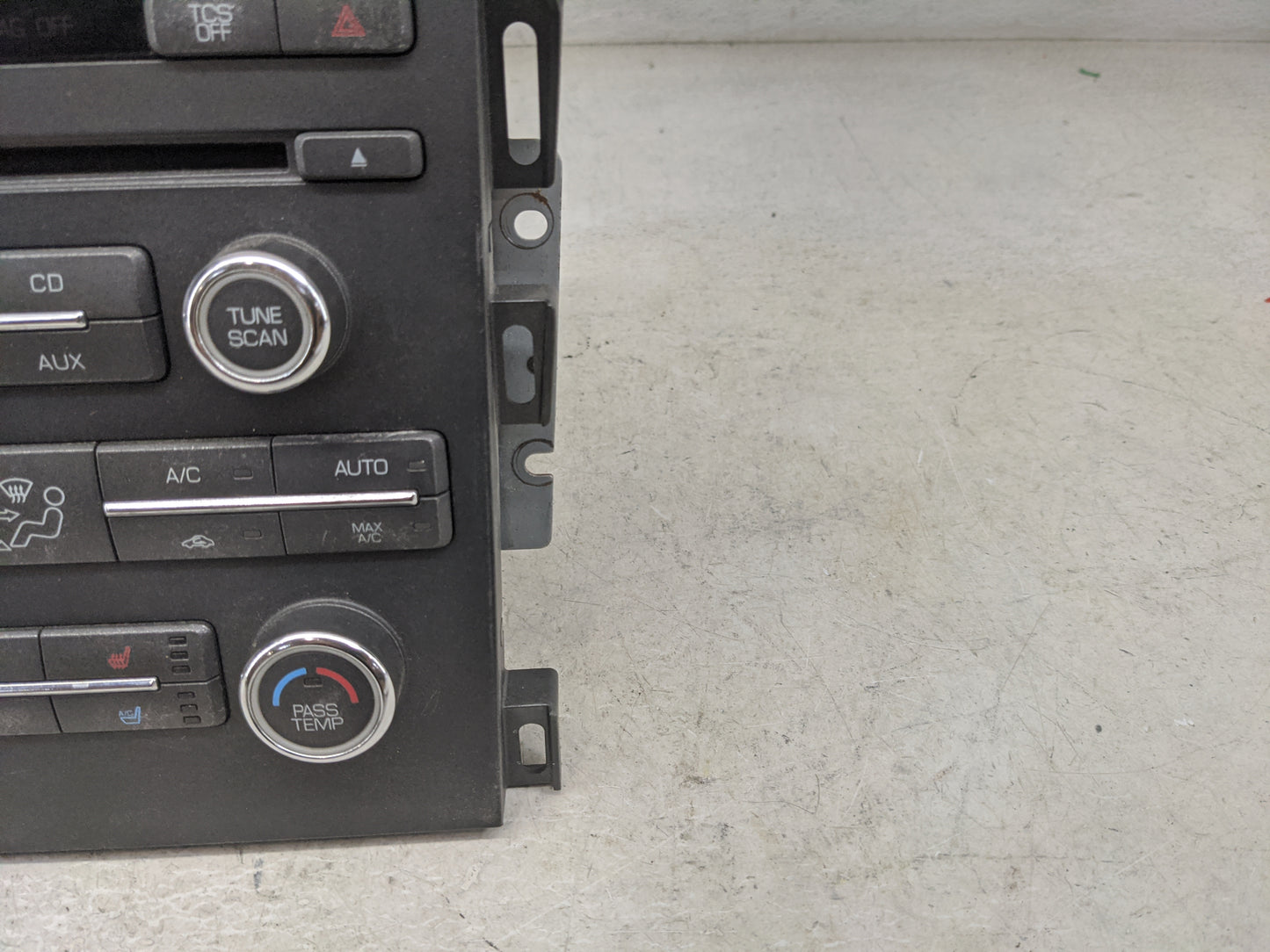 2012 Lincoln Mkz Radio AM FM Cd Player Receiver Replacement P/N:CH6T-19C158-AC 9H6T-18A802-BJ Fits OEM Used Auto Parts - Oem