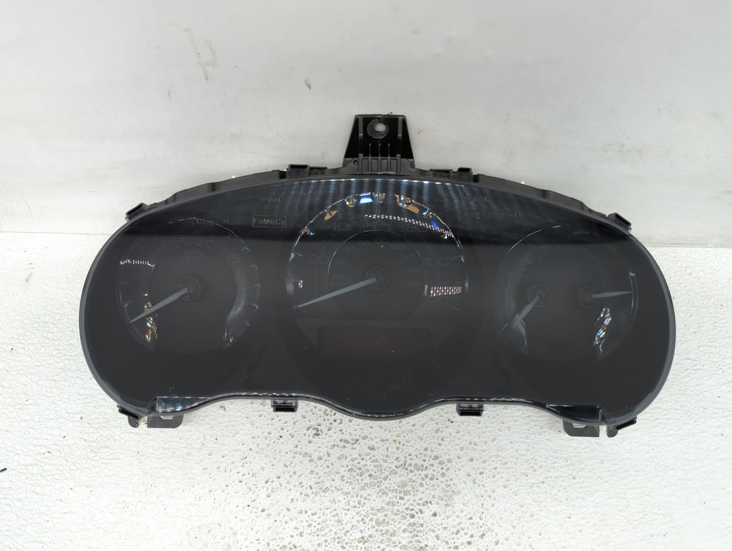2011-2012 Lincoln Mkz Instrument Cluster Speedometer Gauges P/N:BH6T-10849-AD Fits Fits 2011 2012 OEM Used Auto Parts - Oemu