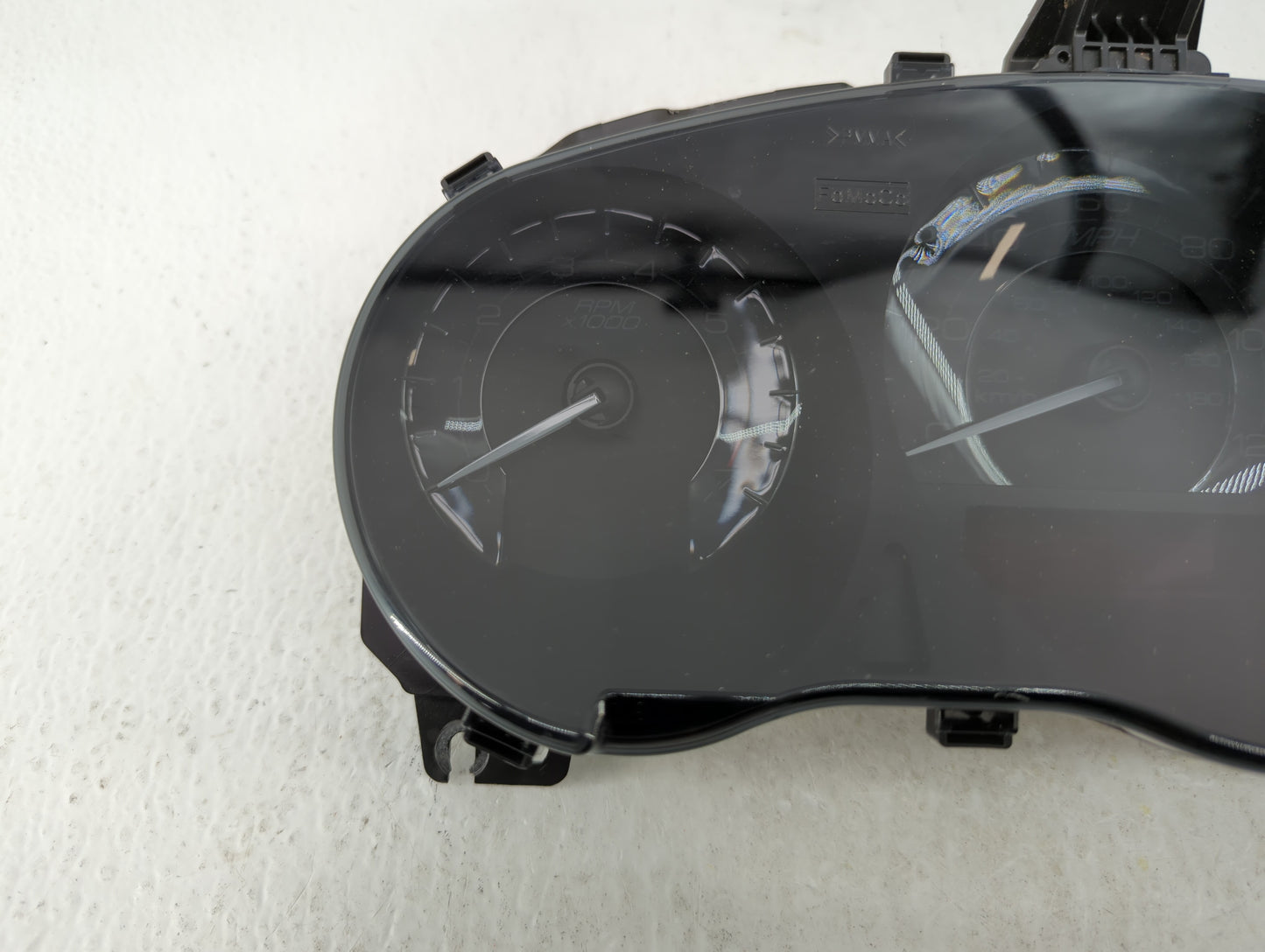 2011-2012 Lincoln Mkz Instrument Cluster Speedometer Gauges P/N:BH6T-10849-AD Fits Fits 2011 2012 OEM Used Auto Parts - Oemu
