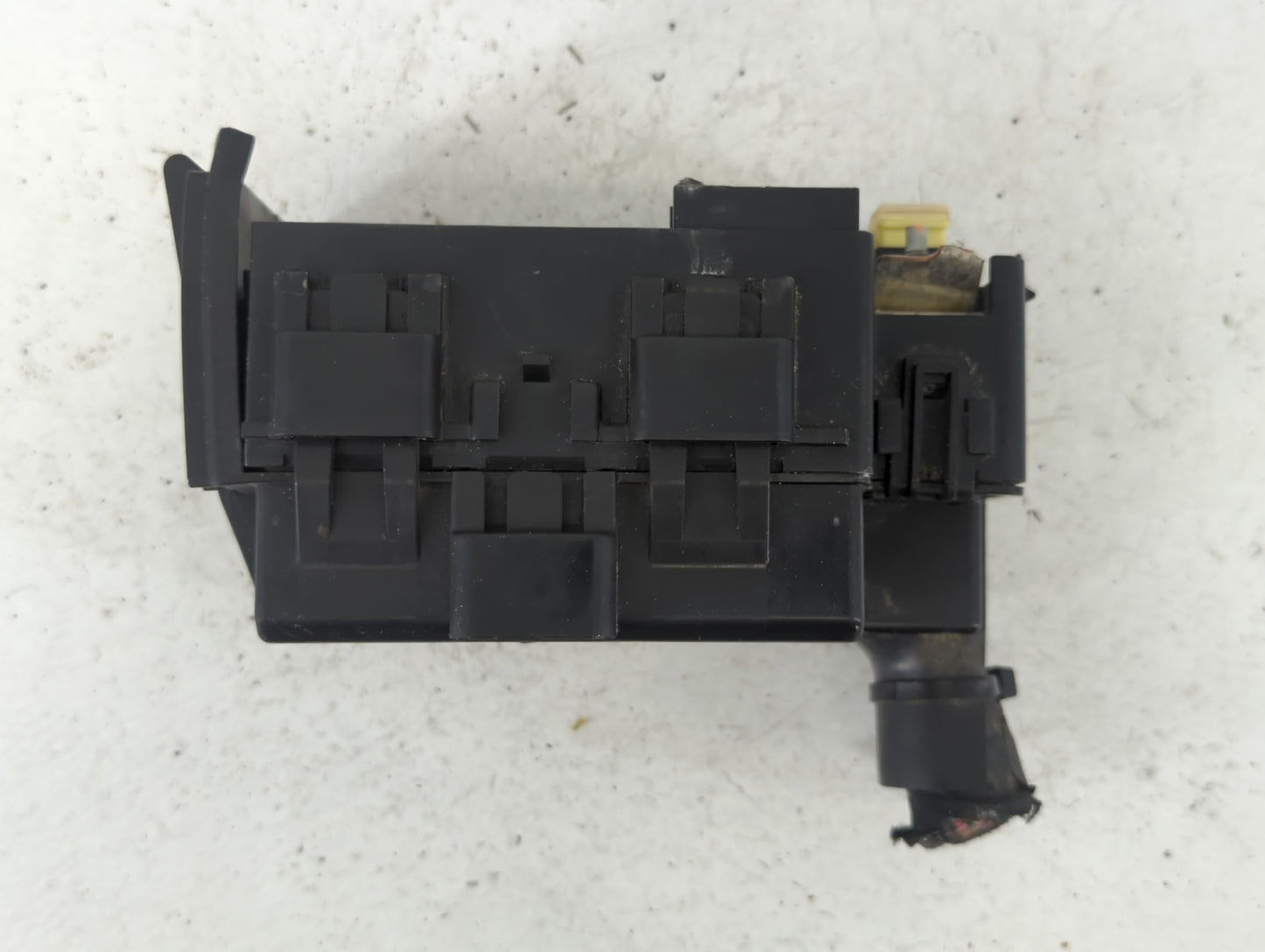 2011-2012 Lincoln Mkz Fusebox Fuse Box Panel Relay Module P/N:BH6T-14290-C Fits Fits 2010 2011 2012 OEM Used Auto Parts - Oe