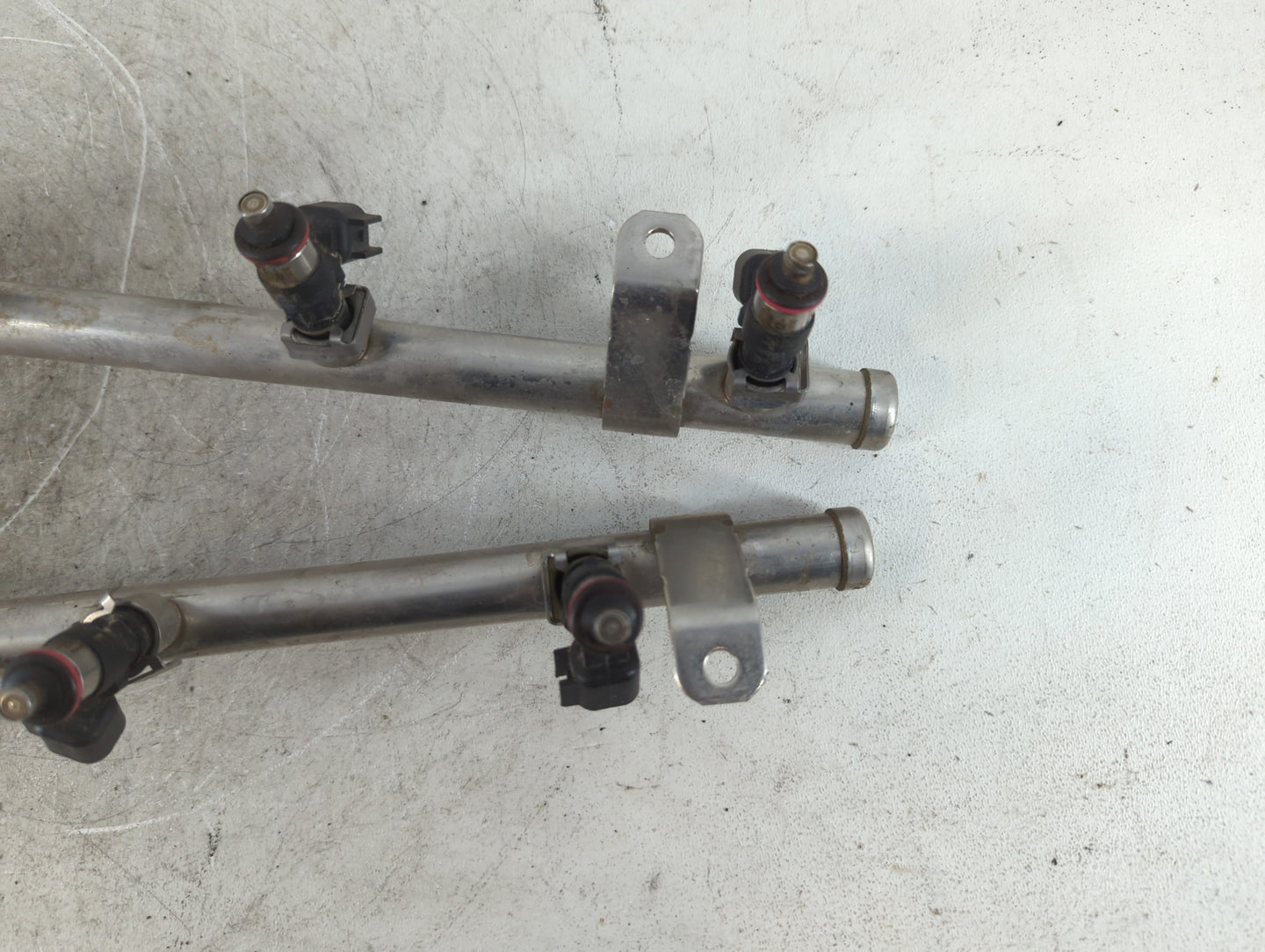2012 Lincoln Mkz Fuel Injectors P/N:7T4E-9F797-JA Fits OEM Used Auto Parts - Oemusedautoparts1.com