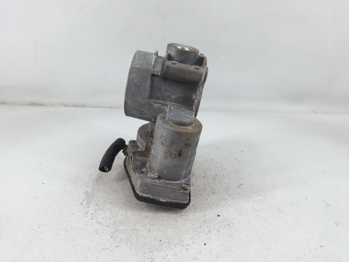 2011-2012 Lincoln Mkz Throttle Body P/N:DS7E-9F991-AD Fits Fits 2009 2010 2011 2012 OEM Used Auto Parts - Oemusedautoparts1.
