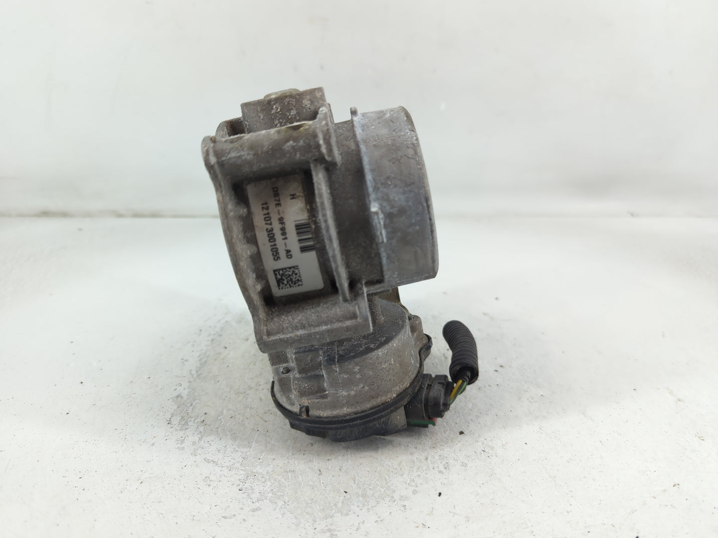 2011-2012 Lincoln Mkz Throttle Body P/N:DS7E-9F991-AD Fits Fits 2009 2010 2011 2012 OEM Used Auto Parts - Oemusedautoparts1.