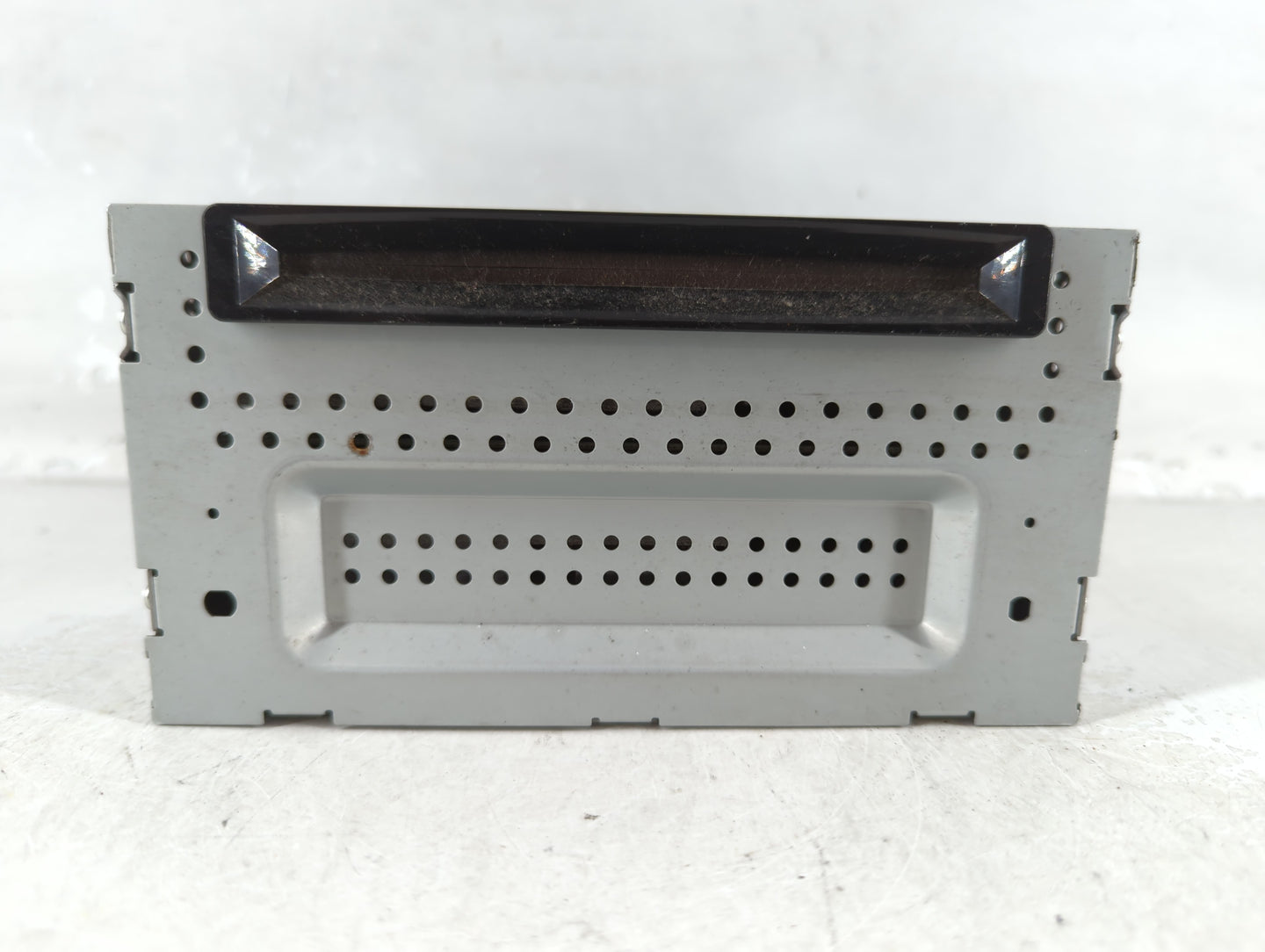 2012 Lincoln Mkz Radio AM FM Cd Player Receiver Replacement Fits OEM Used Auto Parts - Oemusedautoparts1.com