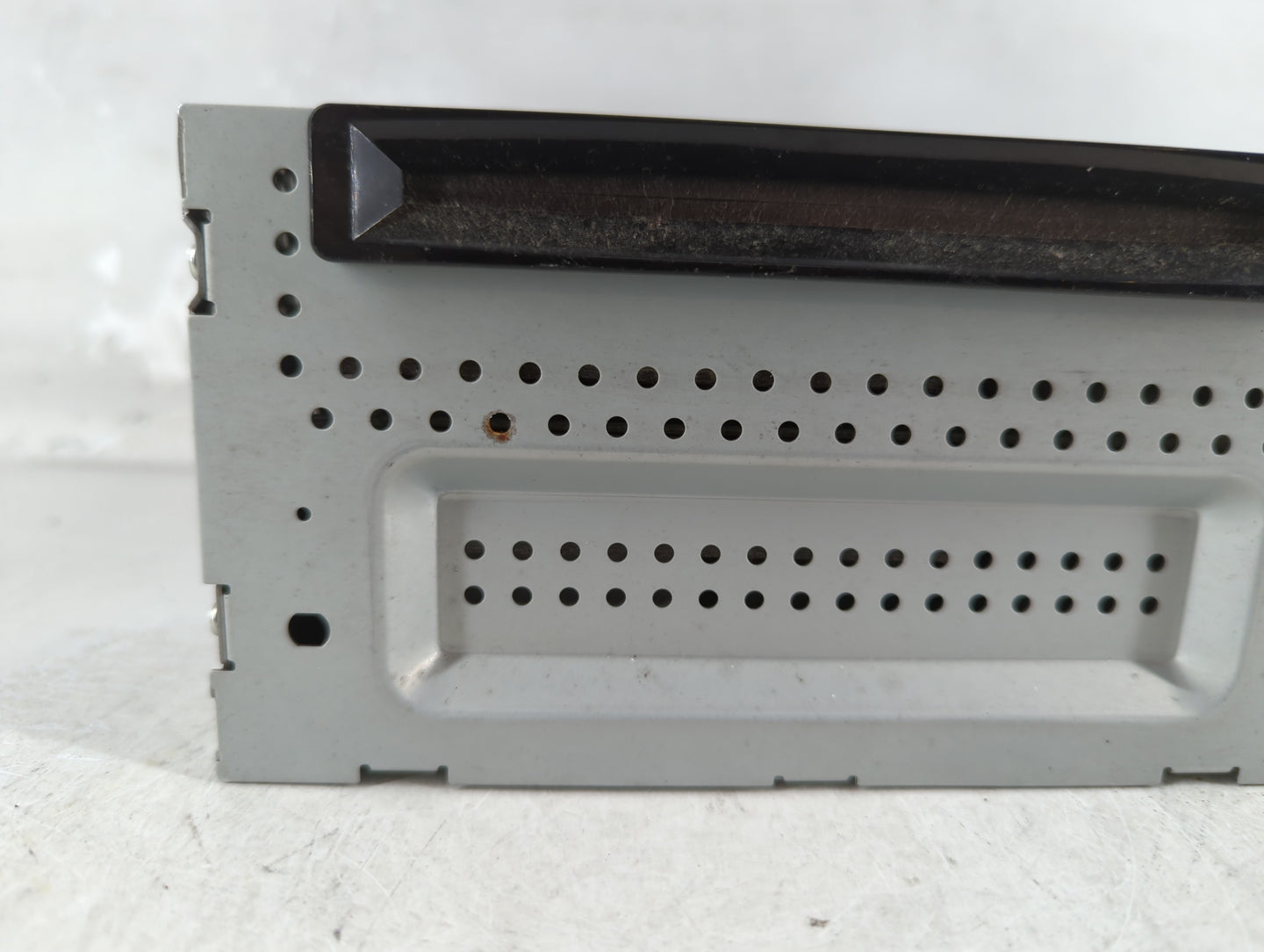 2012 Lincoln Mkz Radio AM FM Cd Player Receiver Replacement Fits OEM Used Auto Parts - Oemusedautoparts1.com