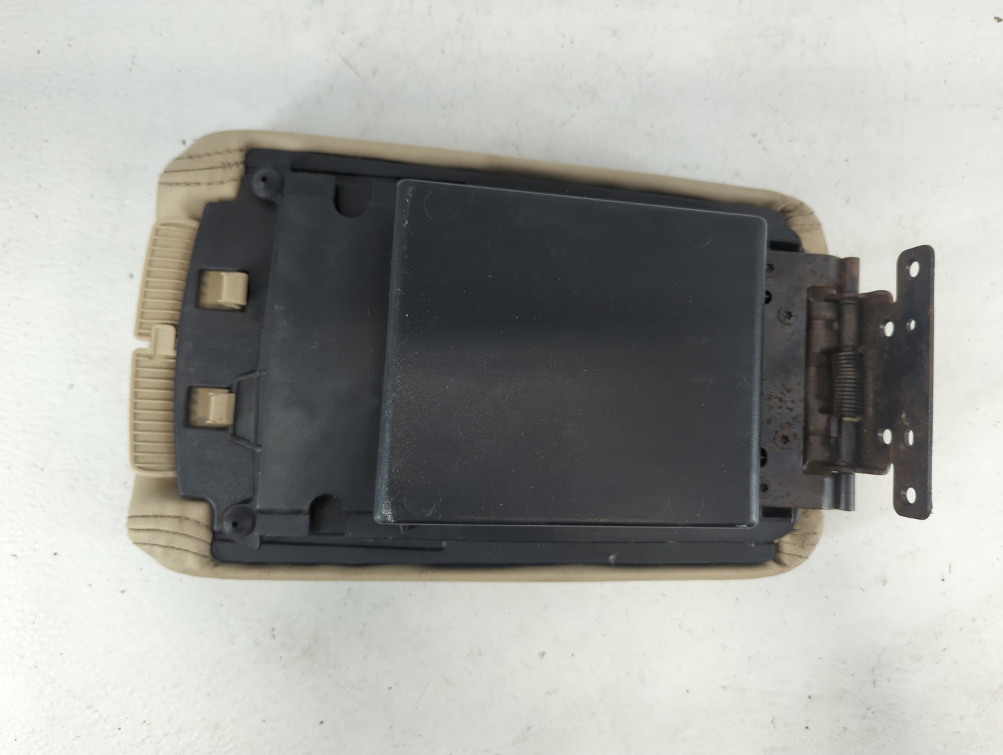 2010-2012 Lincoln Mkz Center Console Armrest Cover Lid Fits Fits 2010 2011 2012 OEM Used Auto Parts - Oemusedautoparts1.com