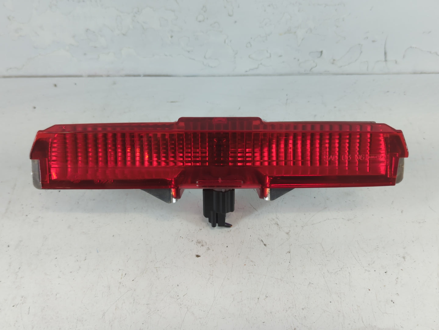 2012 Lincoln Mkz Third Brake Light Tail Light Fits OEM Used Auto Parts - Oemusedautoparts1.com