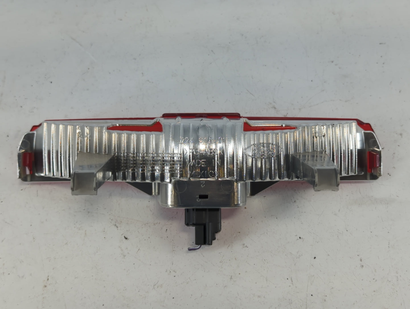 2012 Lincoln Mkz Third Brake Light Tail Light Fits OEM Used Auto Parts - Oemusedautoparts1.com