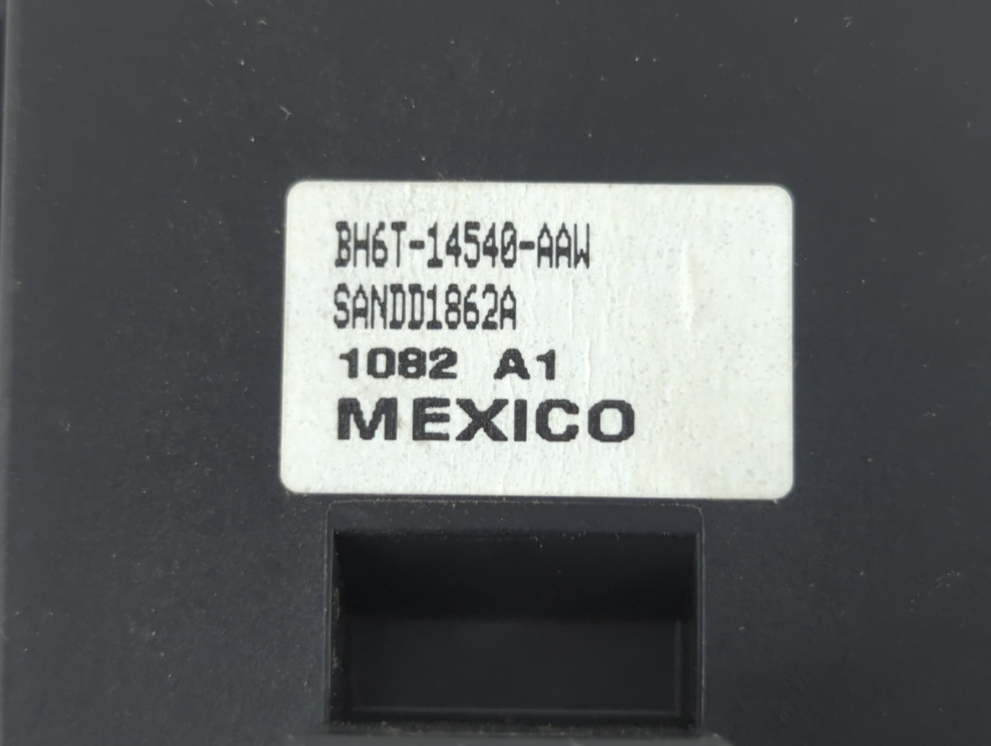 2012 Lincoln Mkz Master Power Window Switch Replacement Driver Side Left Fits OEM Used Auto Parts - Oemusedautoparts1.com
