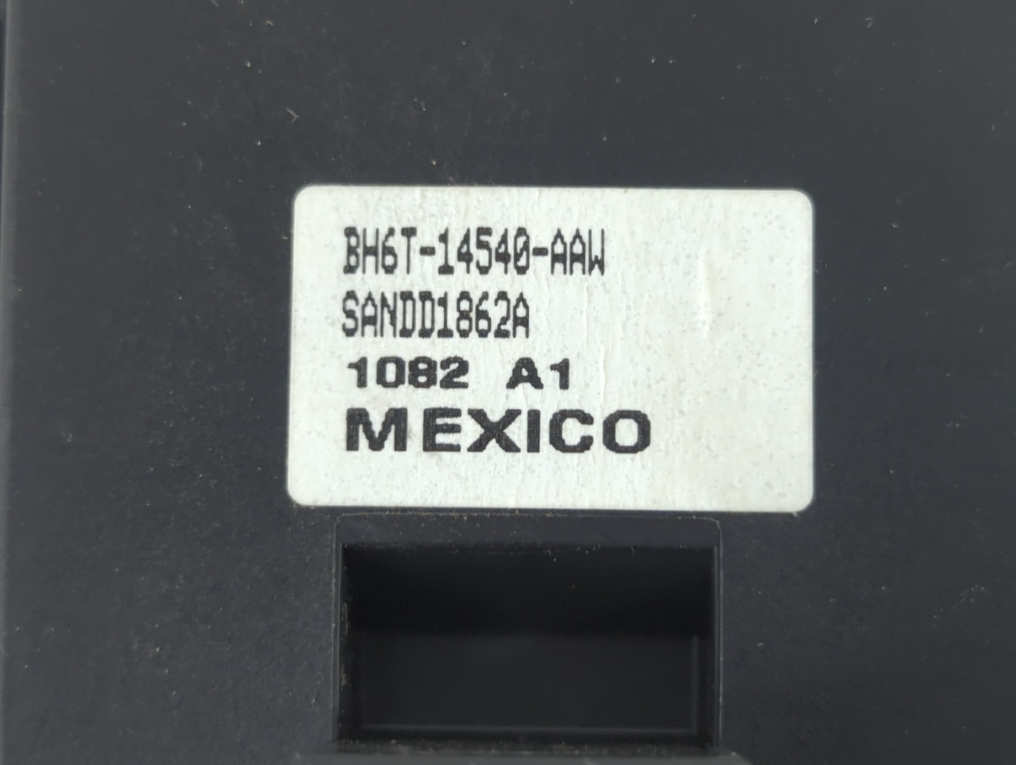 2012 Lincoln Mkz Master Power Window Switch Replacement Driver Side Left Fits OEM Used Auto Parts - Oemusedautoparts1.com