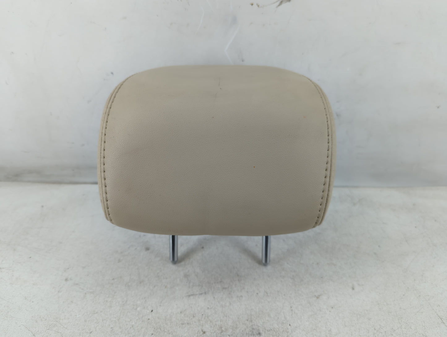2011-2012 Lincoln Mkz Headrest Head Rest Rear Center Seat Fits Fits 2011 2012 OEM Used Auto Parts - Oemusedautoparts1.com