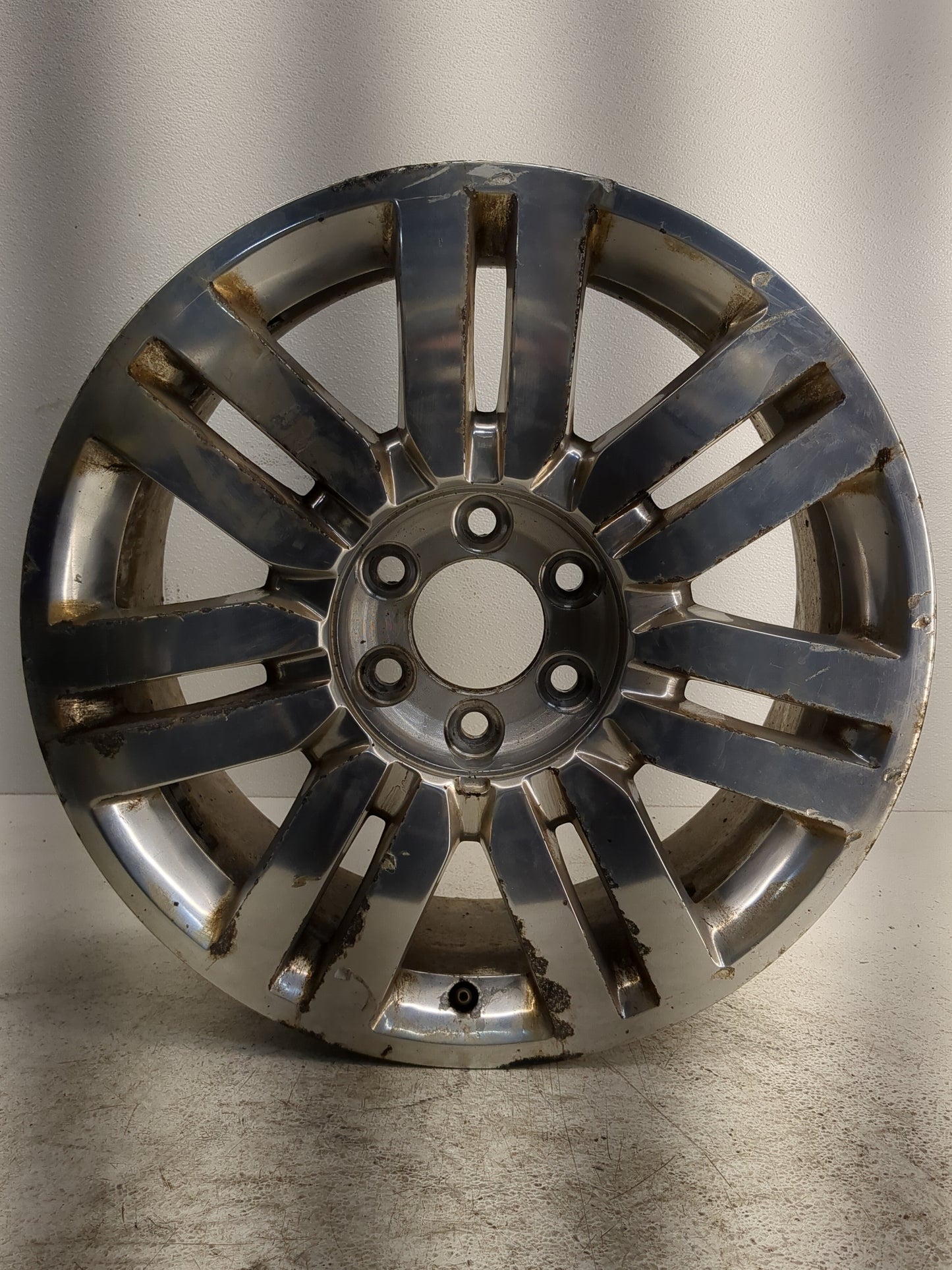 2011-2014 Lincoln Navigator Oem Wheel Rim 1252625 - Oemusedautoparts1.com