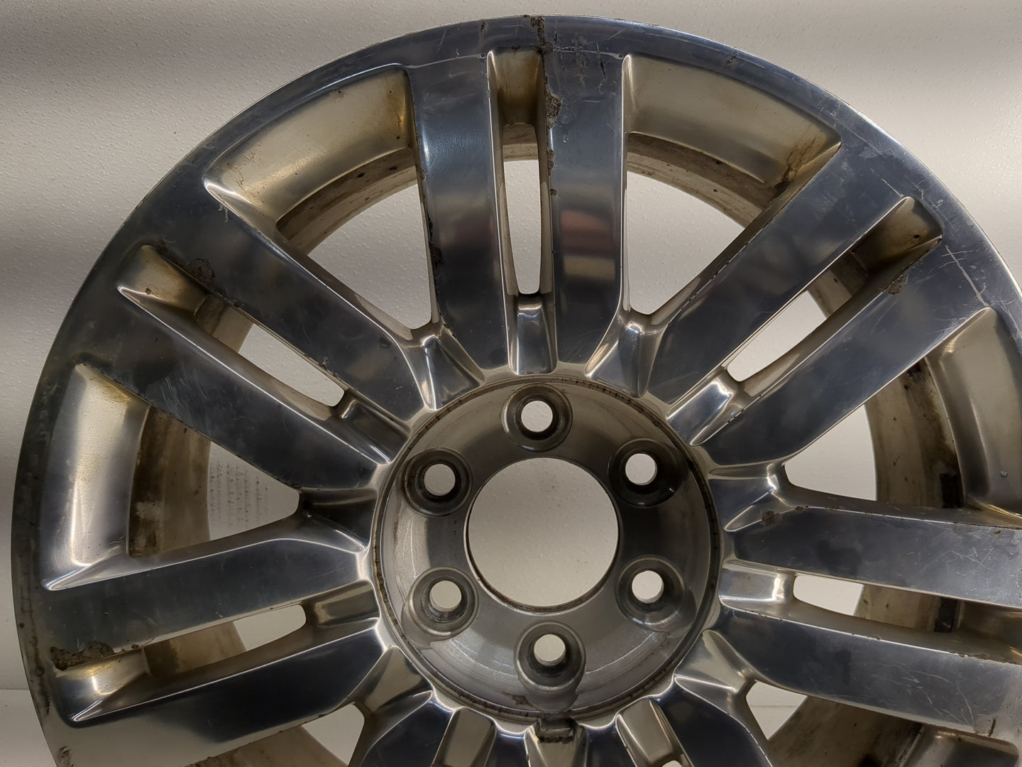 2011-2014 Lincoln Navigator Oem Wheel Rim 1252626 - Oemusedautoparts1.com