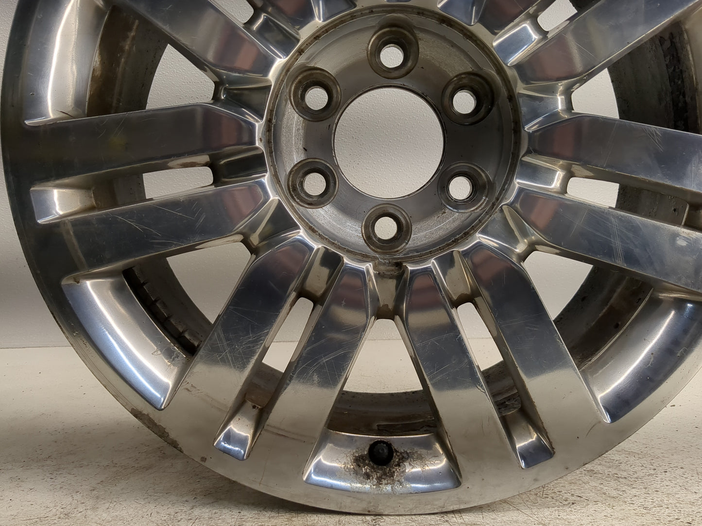 2011-2014 Lincoln Navigator Oem Wheel Rim 1252627 - Oemusedautoparts1.com