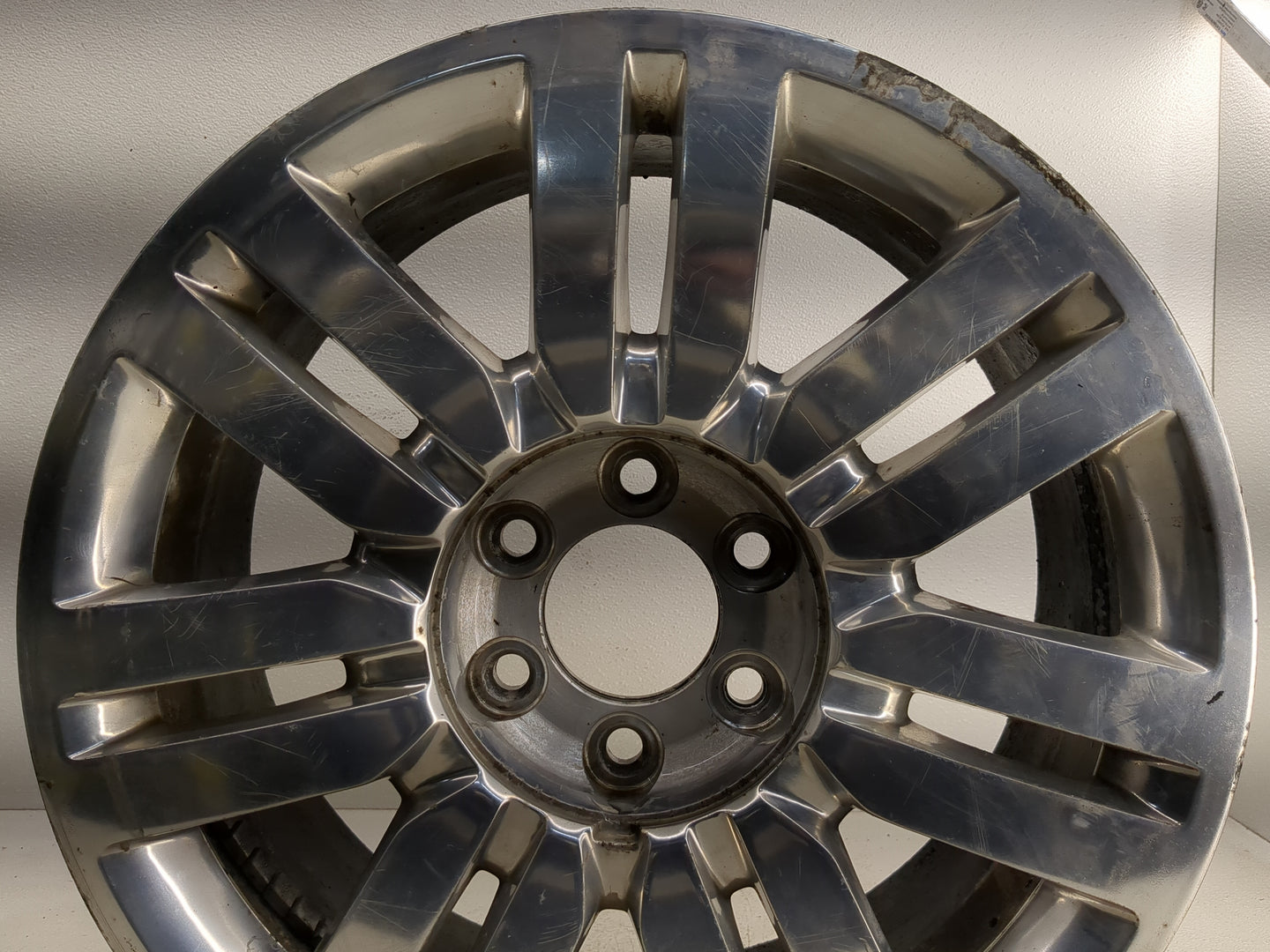 2011-2014 Lincoln Navigator Oem Wheel Rim 1252627 - Oemusedautoparts1.com