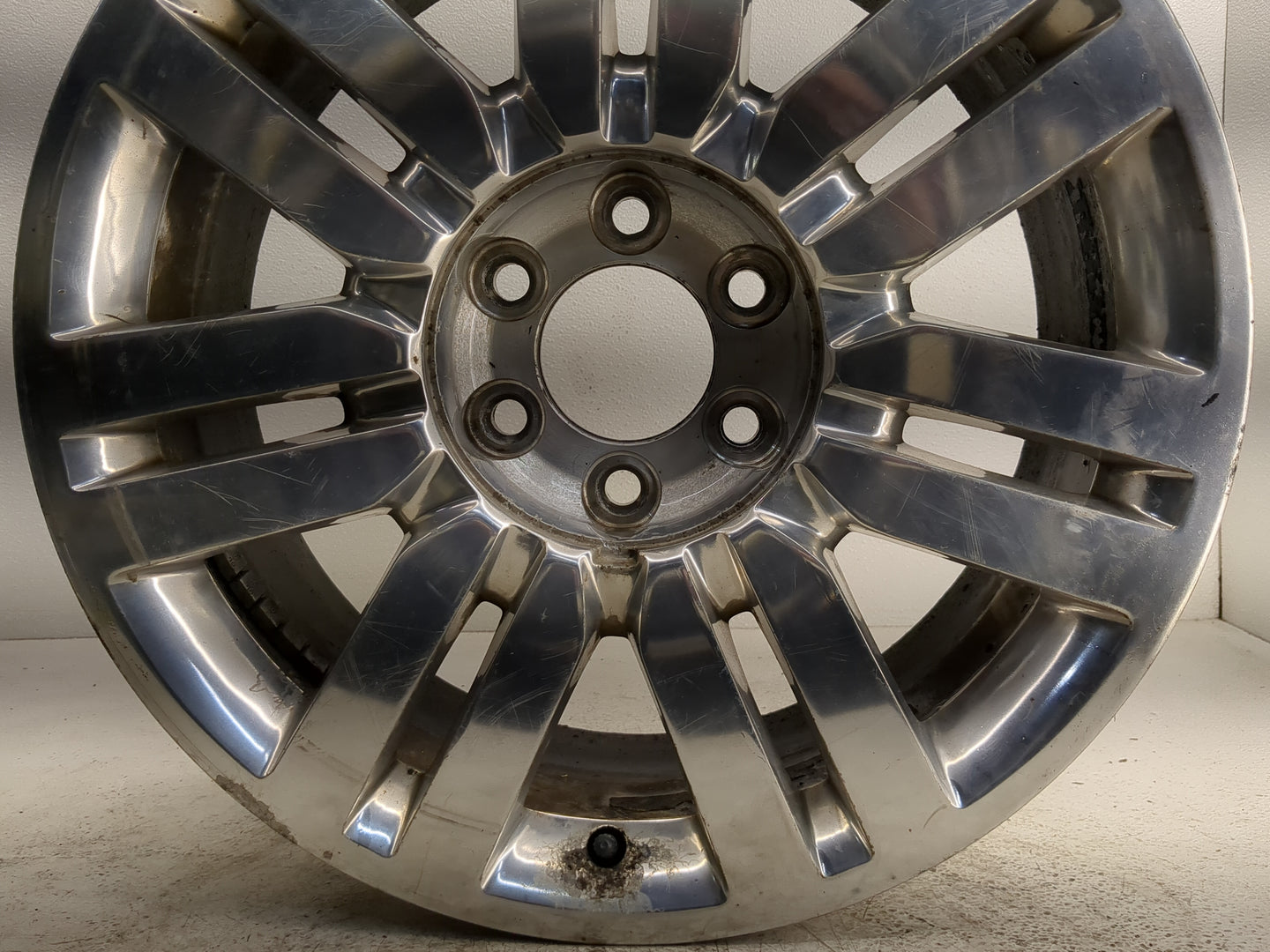 2011-2014 Lincoln Navigator Oem Wheel Rim 1252627 - Oemusedautoparts1.com