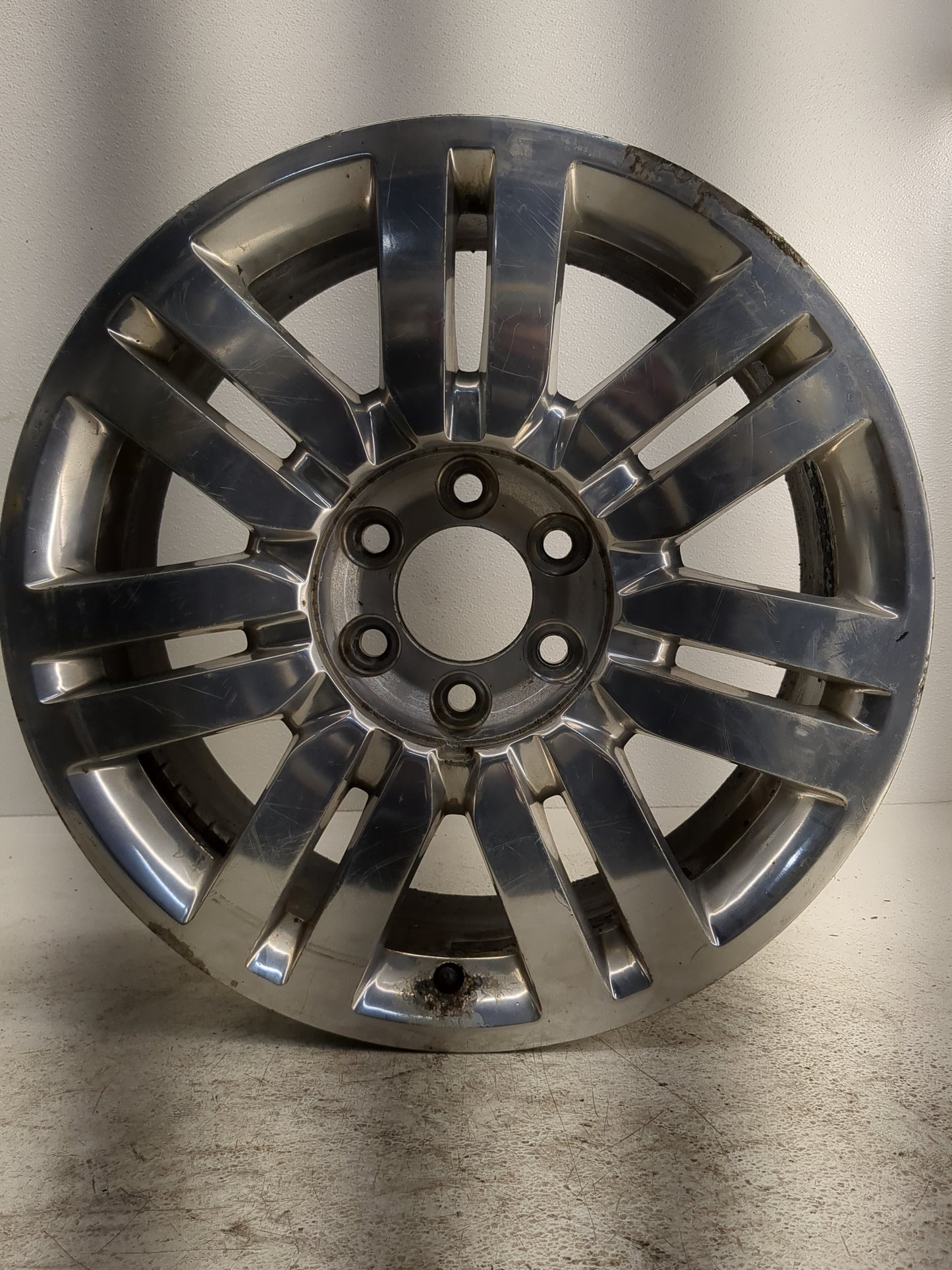 2011-2014 Lincoln Navigator Oem Wheel Rim 1252627 - Oemusedautoparts1.com