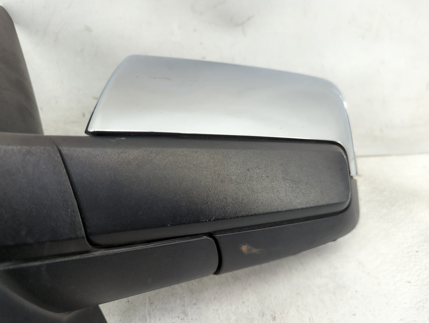 2012-2014 Lincoln Navigator Driver Side View Mirror - Left Door Mirror OEM Used - Oemusedautoparts1.com