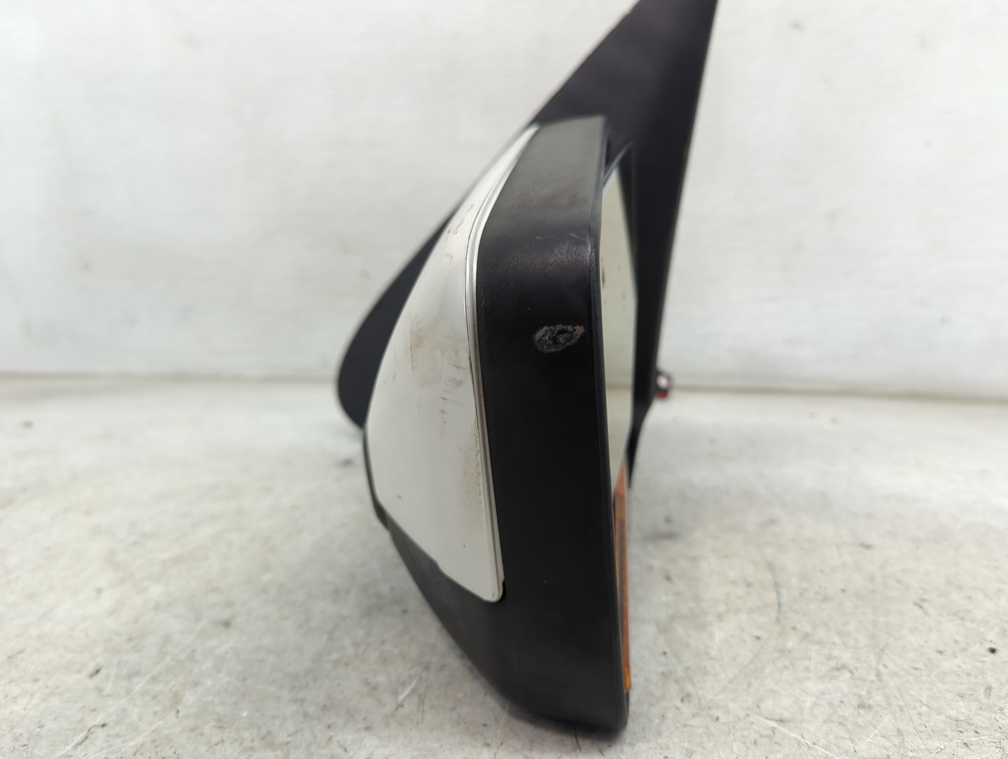 2012-2014 Lincoln Navigator Driver Side View Mirror - Left Door Mirror OEM Used - Oemusedautoparts1.com