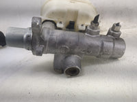 2011-2014 Lincoln Navigator Brake Master Cylinder 1497806 - Oemusedautoparts1.com