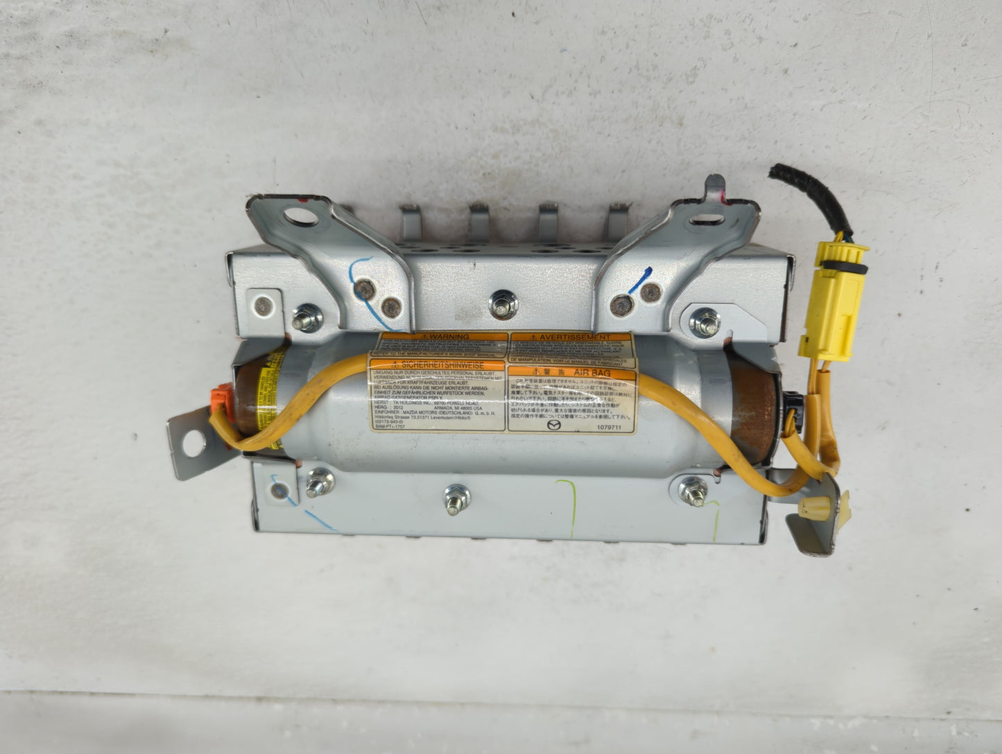 2011-2014 Mazda 2 Air Bag Passenger Right Dashboard OEM P/N:DR61-57-K50A Fits Fits 2011 2012 2013 2014 OEM Used Auto Parts -