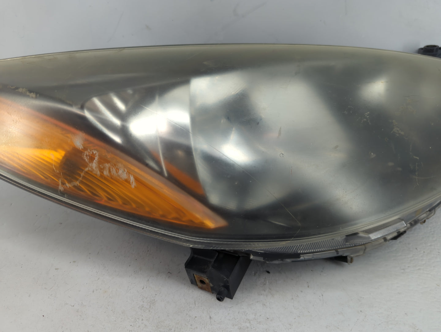 2011-2014 Mazda 2 Passenger Right Oem Head Light Headlight Lamp - Oemusedautoparts1.com