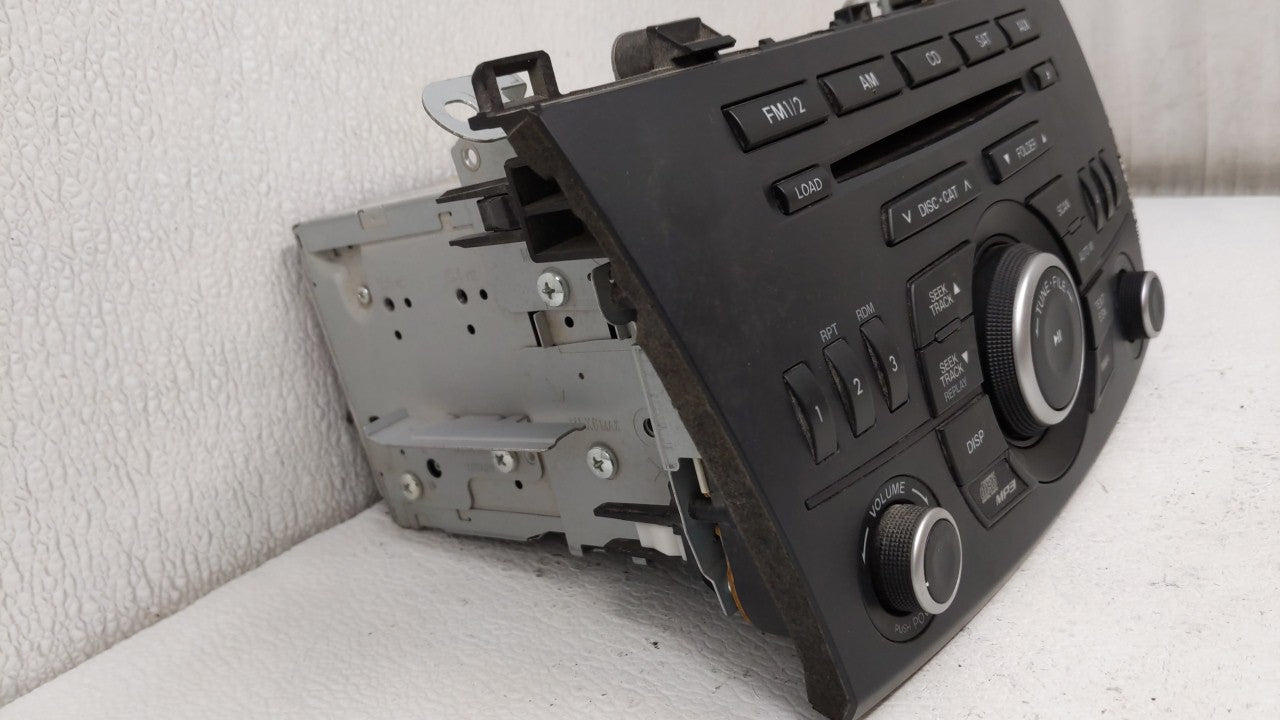 2012-2013 Mazda 3 Radio AM FM Cd Player Receiver Replacement P/N:BGVA 66 AR0 Fits Fits 2012 2013 OEM Used Auto Parts - Oemus