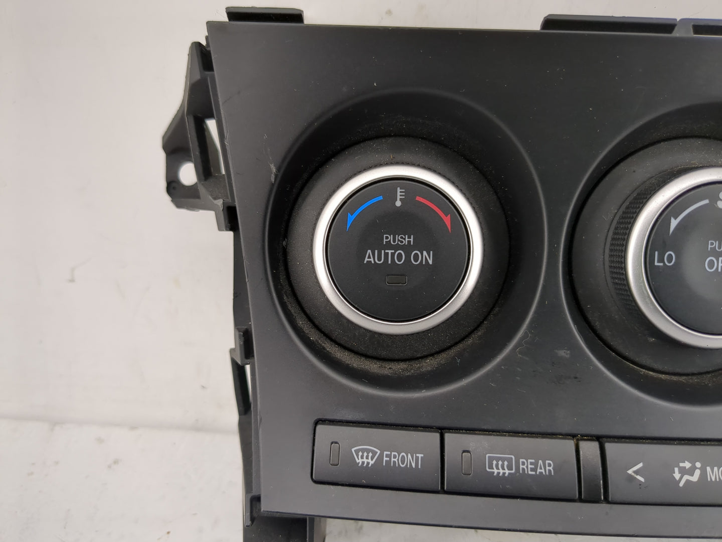 2012-2013 Mazda 3 Climate Control Module Temperature AC/Heater Replacement P/N:VPCALH-18C612-AA Fits Fits 2012 2013 OEM Used