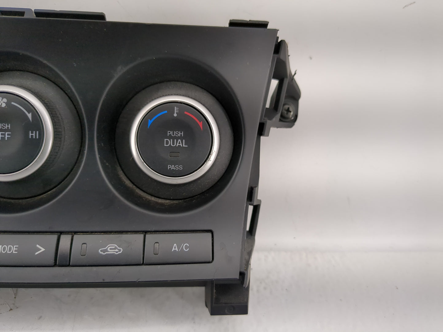 2012-2013 Mazda 3 Climate Control Module Temperature AC/Heater Replacement P/N:VPCALH-18C612-AA Fits Fits 2012 2013 OEM Used