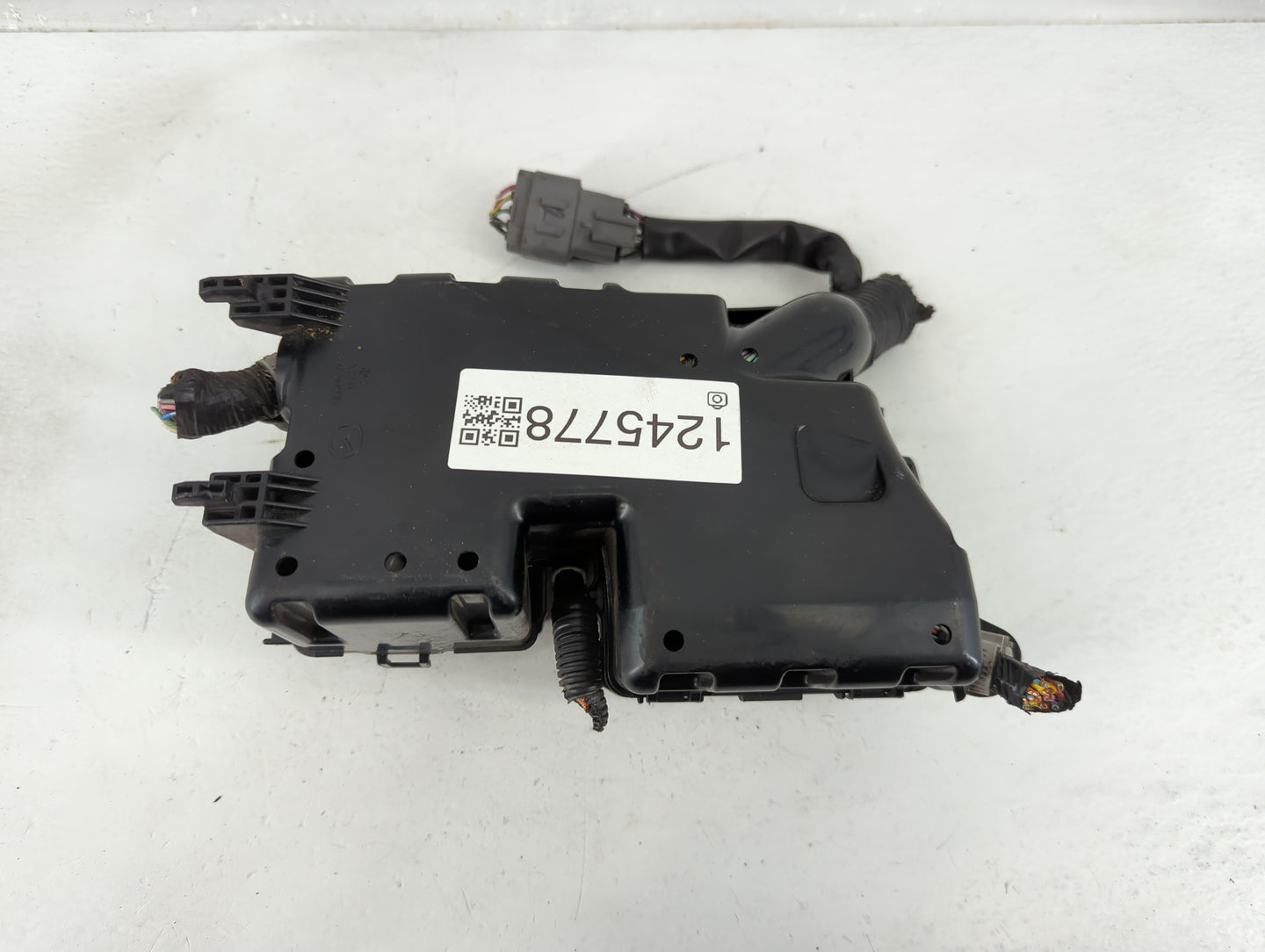 2012 Mazda 3 Fusebox Fuse Box Panel Relay Module P/N:PA66+PPE K2441 Fits OEM Used Auto Parts - Oemusedautoparts1.com