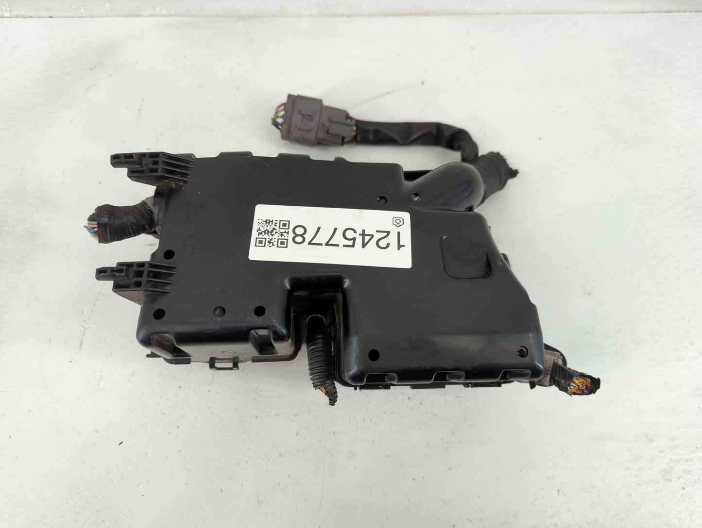 2012 Mazda 3 Fusebox Fuse Box Panel Relay Module P/N:PA66+PPE K2441 Fits OEM Used Auto Parts - Oemusedautoparts1.com