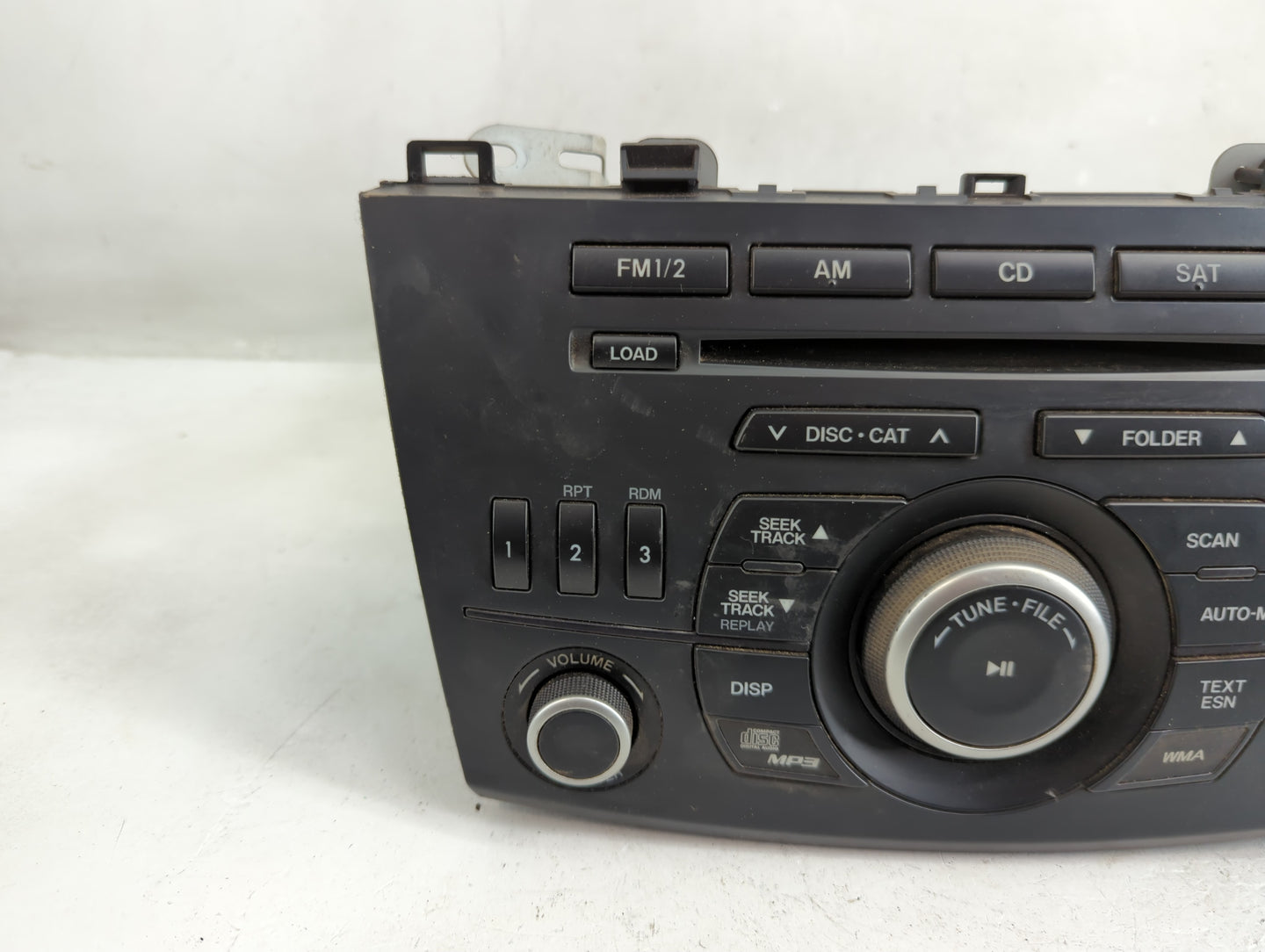 2012-2013 Mazda 3 Radio AM FM Cd Player Receiver Replacement P/N:BGV4 66 AR0 Fits Fits 2012 2013 OEM Used Auto Parts - Oemus