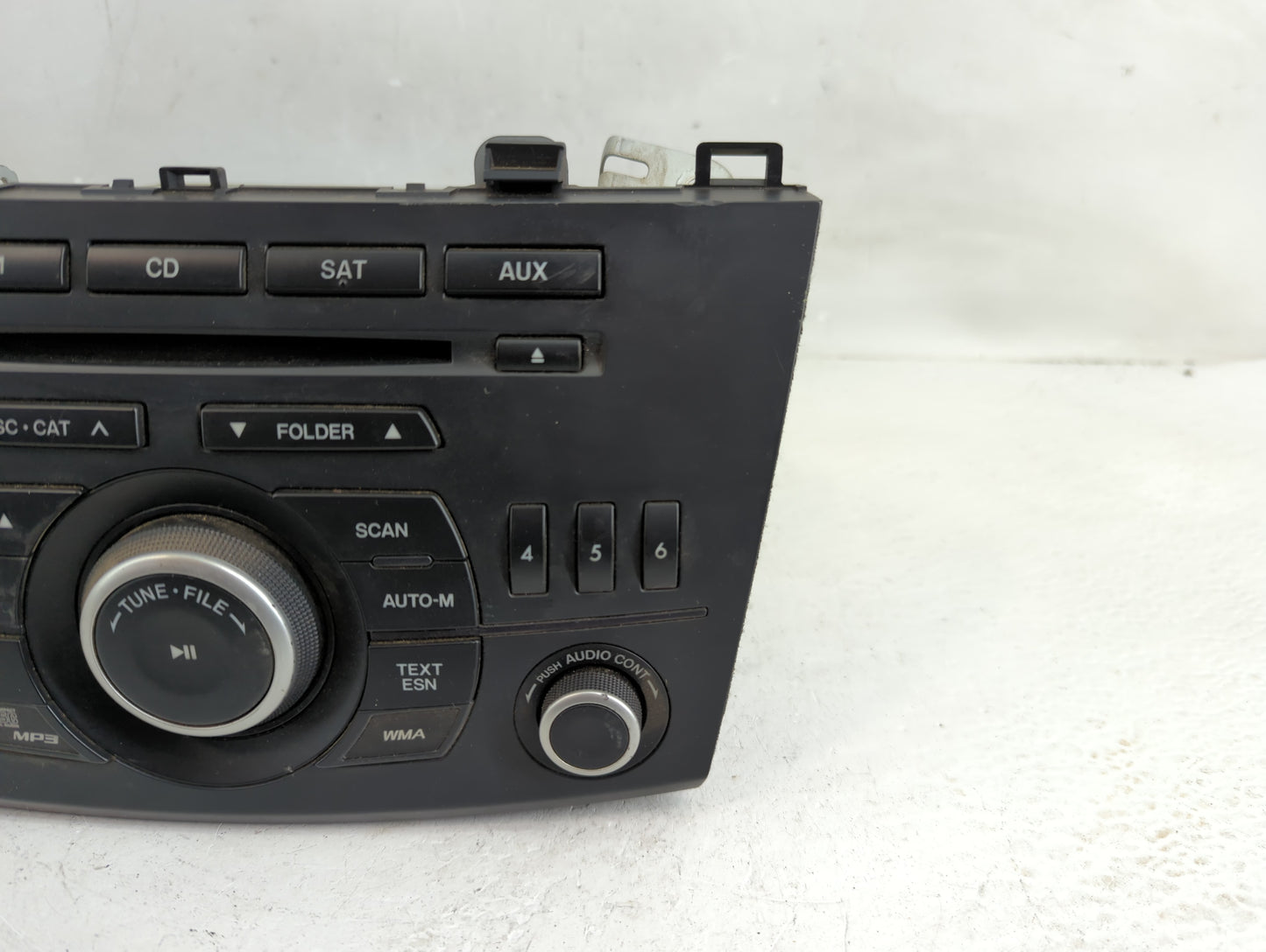 2012-2013 Mazda 3 Radio AM FM Cd Player Receiver Replacement P/N:BGV4 66 AR0 Fits Fits 2012 2013 OEM Used Auto Parts - Oemus
