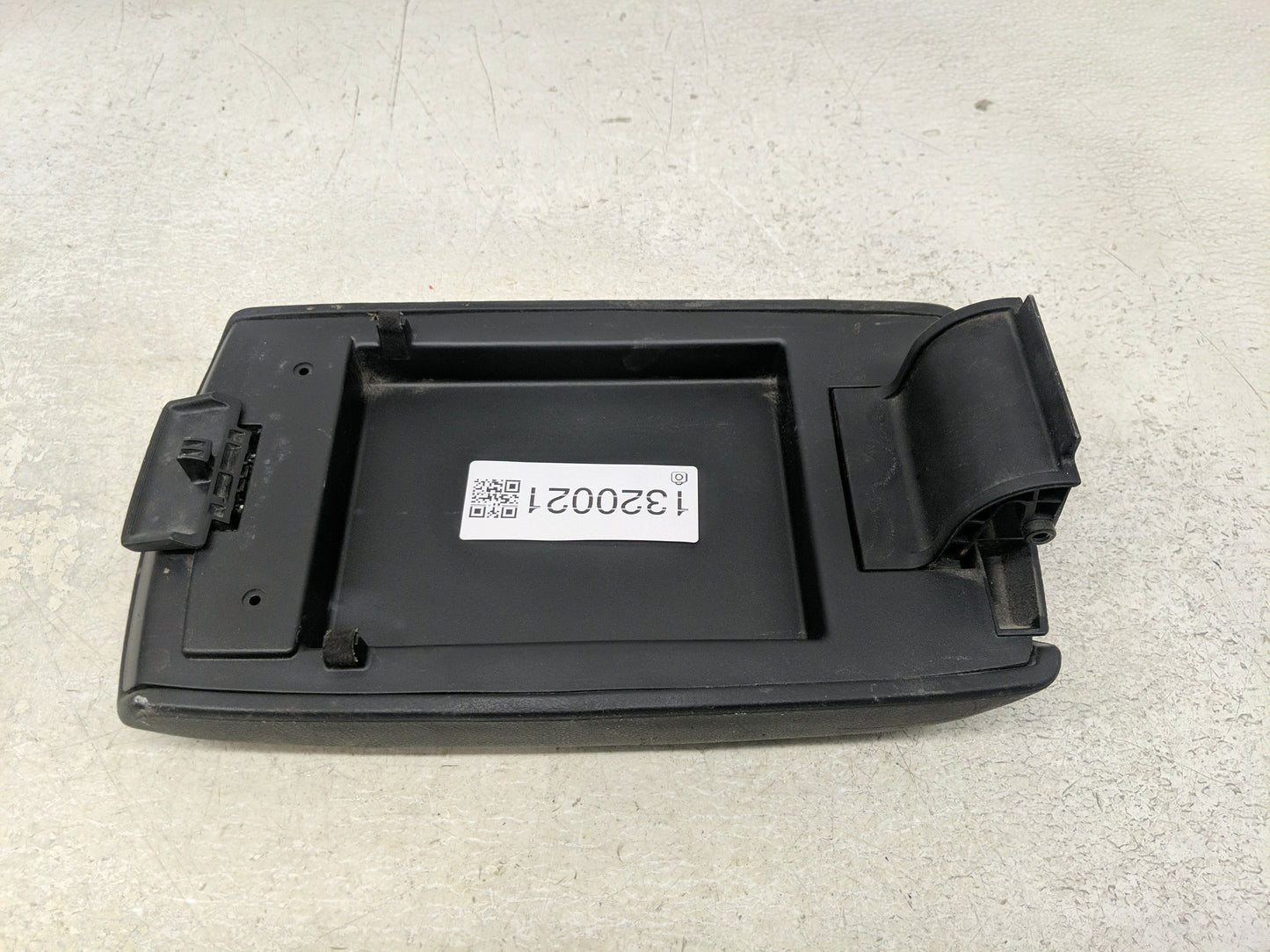 2012 Mazda 3 Center Console Armrest Cover Lid Fits OEM Used Auto Parts - Oemusedautoparts1.com