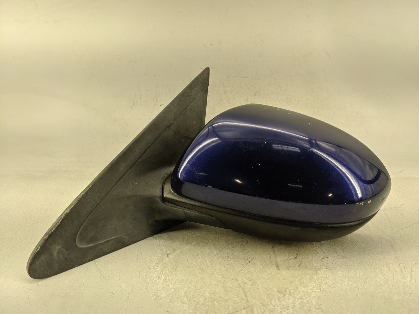 2010-2013 Mazda 3 Driver Side View Mirror - Left Door Mirror OEM Used - Oemusedautoparts1.com