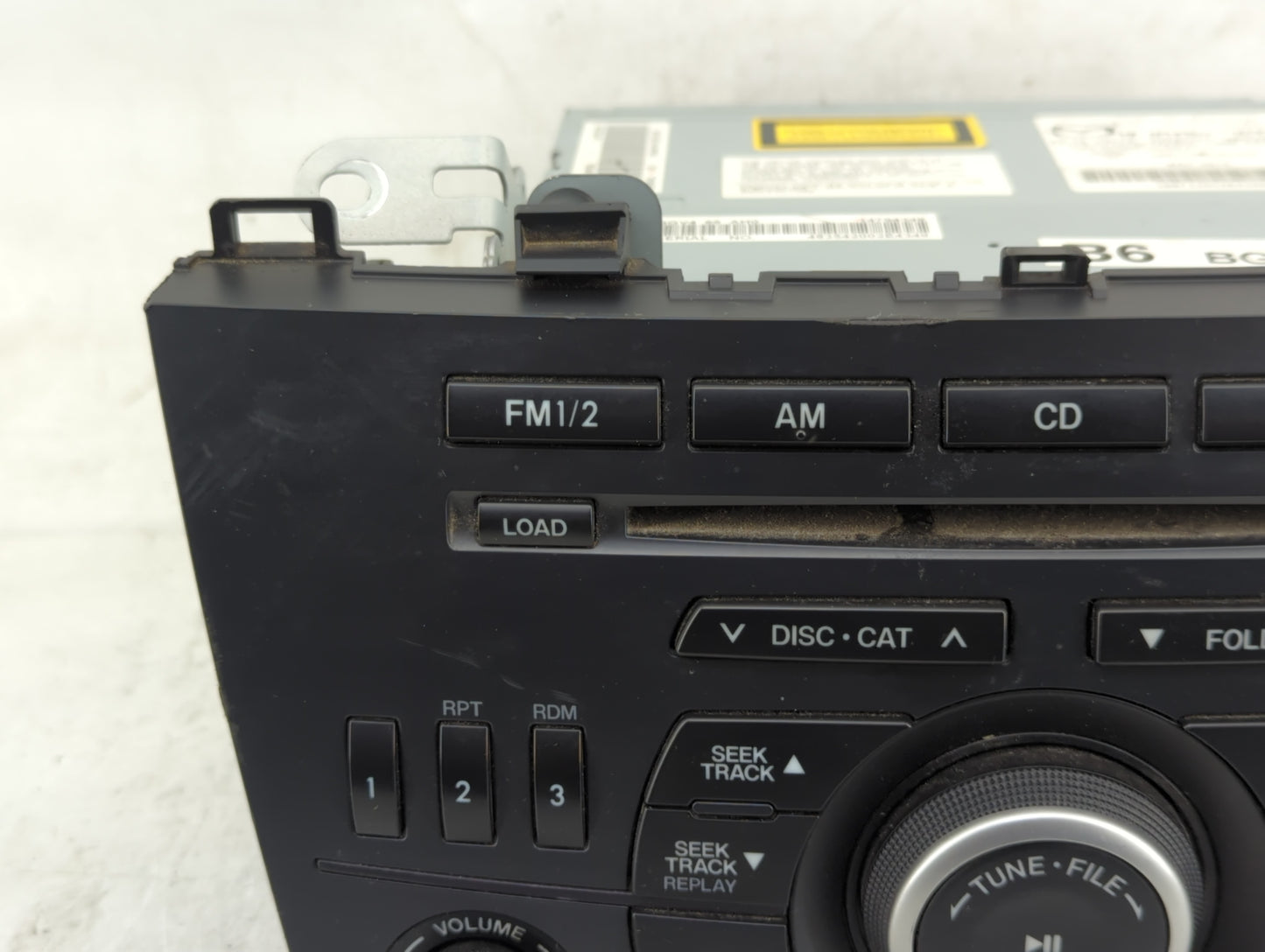 2012-2013 Mazda 3 Radio AM FM Cd Player Receiver Replacement P/N:BGV4 66 AR0 Fits Fits 2012 2013 OEM Used Auto Parts - Oemus