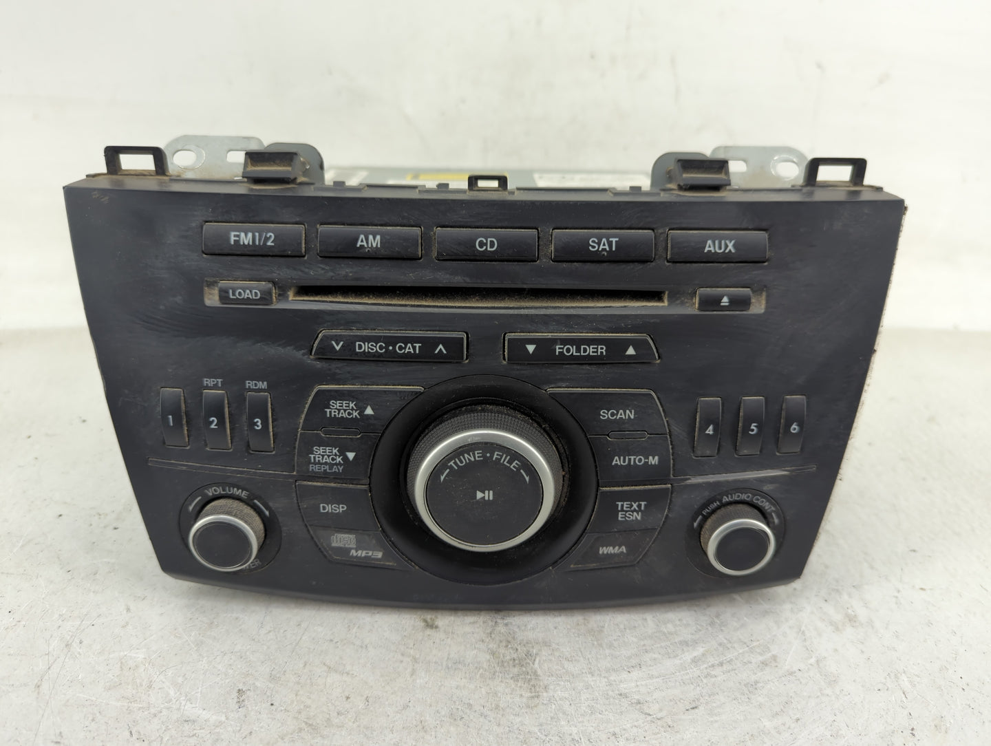 2012-2013 Mazda 3 Radio AM FM Cd Player Receiver Replacement P/N:BGV466AR0 Fits Fits 2012 2013 OEM Used Auto Parts - Oemused