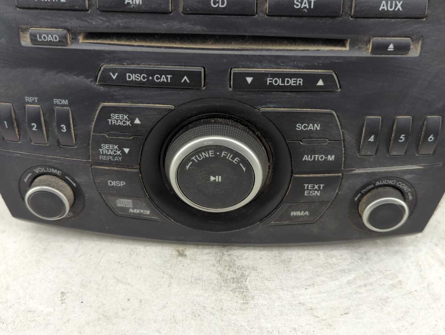 2012-2013 Mazda 3 Radio AM FM Cd Player Receiver Replacement P/N:BGV466AR0 Fits Fits 2012 2013 OEM Used Auto Parts - Oemused