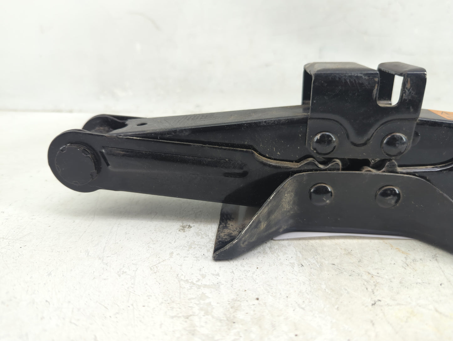 2012 Mazda 3 Spare Scissor Car Jack 1390177 - Oemusedautoparts1.com