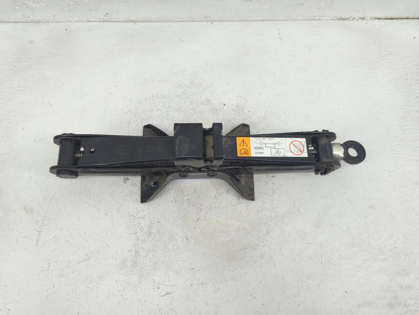2012 Mazda 3 Spare Scissor Car Jack 1390177 - Oemusedautoparts1.com