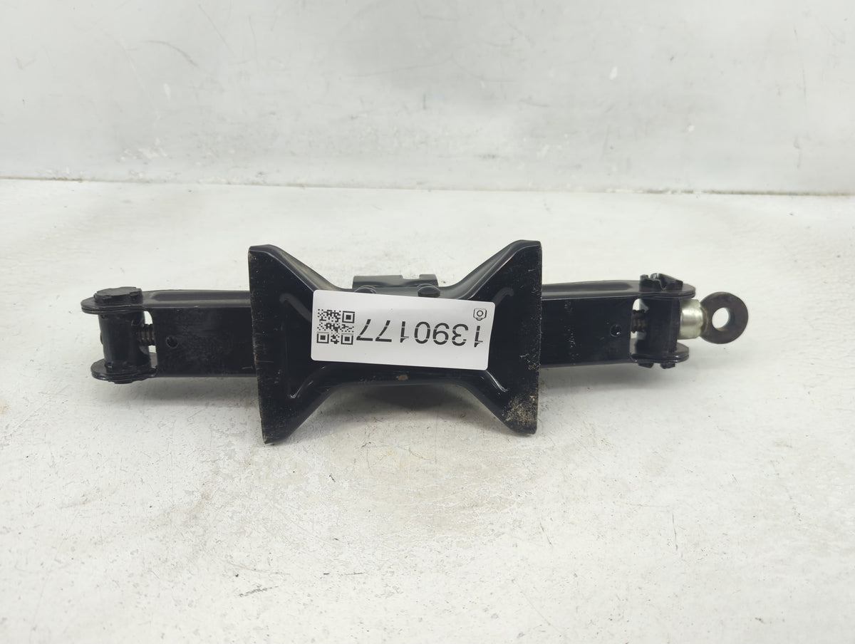 2012 Mazda 3 Spare Scissor Car Jack 1390177 - Oemusedautoparts1.com