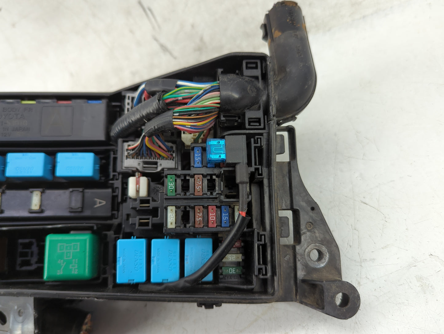 2012 Mazda 3 Fusebox Fuse Box Panel Relay Module P/N:89211-53010 Fits OEM Used Auto Parts - Oemusedautoparts1.com