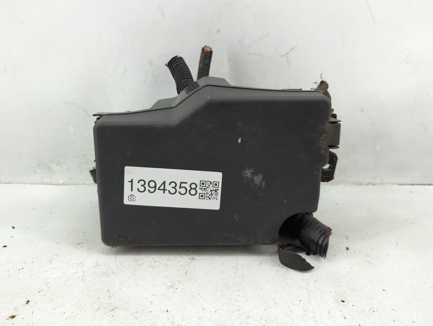 2012 Mazda 3 Fusebox Fuse Box Panel Relay Module P/N:BBM6-66761 Fits OEM Used Auto Parts - Oemusedautoparts1.com