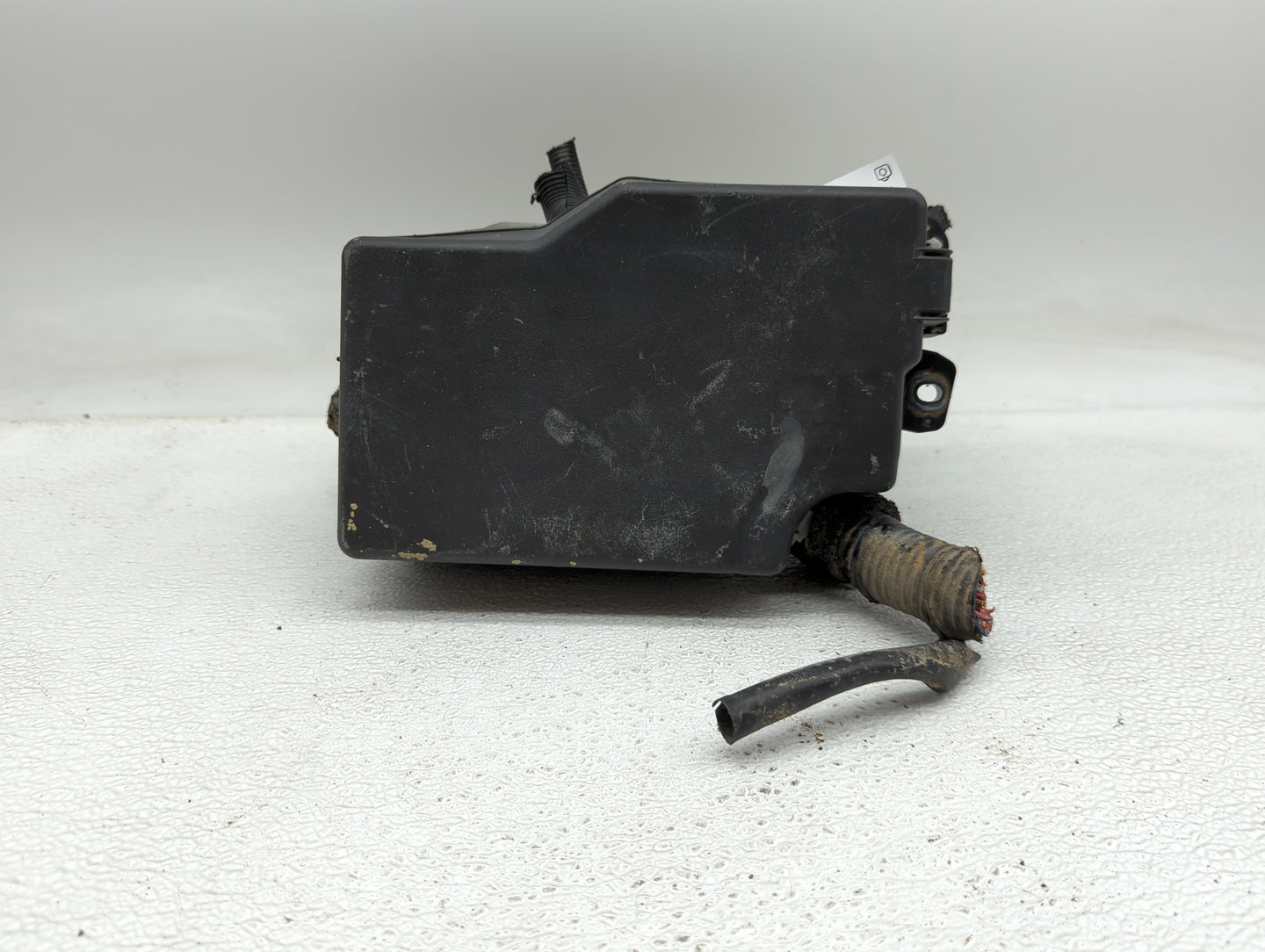 2012 Mazda 3 Fusebox Fuse Box Panel Relay Module P/N:BBM6-66761 Fits OEM Used Auto Parts - Oemusedautoparts1.com