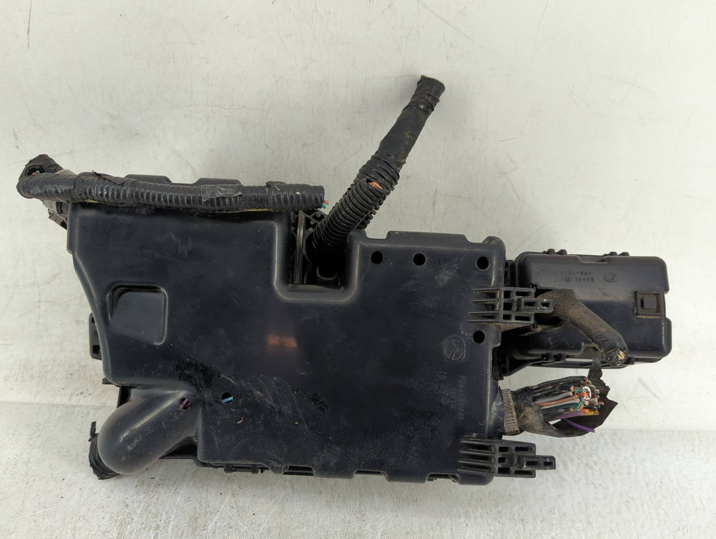 2012 Mazda 3 Fusebox Fuse Box Panel Relay Module P/N:BBM6-66761 Fits OEM Used Auto Parts - Oemusedautoparts1.com