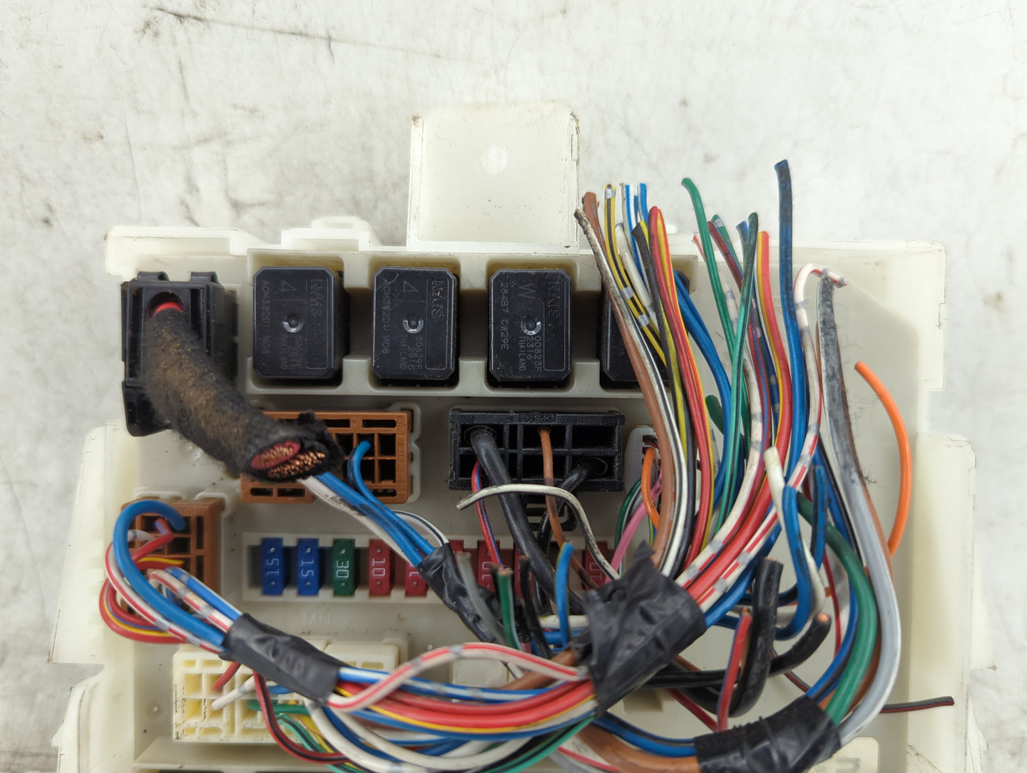 2012 Mazda 3 Fusebox Fuse Box Panel Relay Module P/N:BBM6-66761 Fits OEM Used Auto Parts - Oemusedautoparts1.com